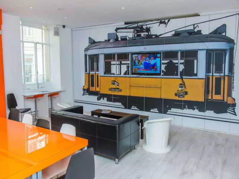 Alibaba https://cdn.alibaba.ir/ostorage/hotel-accommodation-images/6a3c2fadece37da9b7c8bbf5_Lisbon-Golden-Tram-242-Lisbonne-Hostel-0.webp