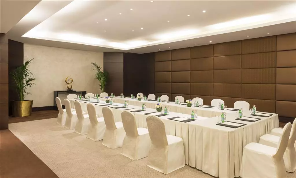Alibaba https://cdn.alibaba.ir/ostorage/hotel-accommodation-images/6a3cd30deeea559349478ed5_Doha-The-St-Regis-Doha-0.webp