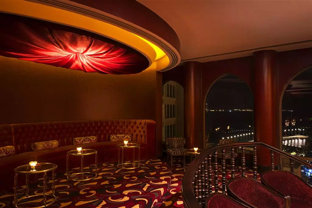 هتل The St. Regis Doha دوحه