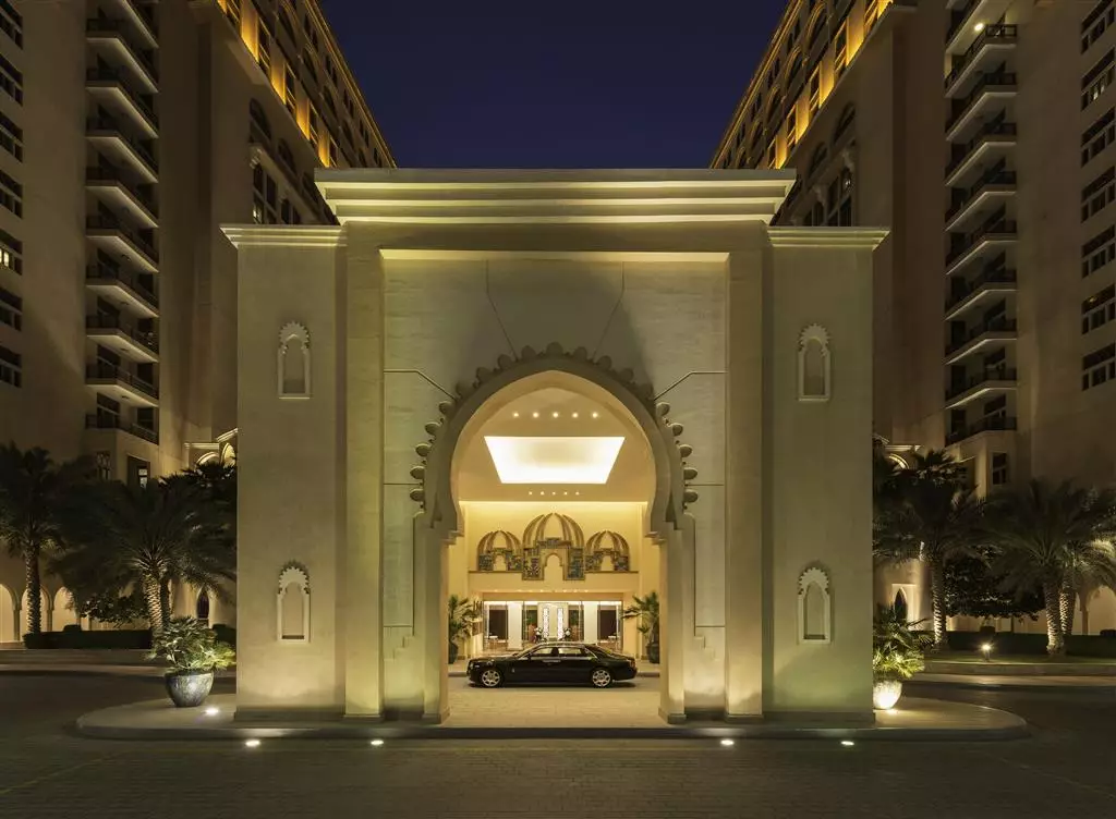 هتل The St. Regis Doha دوحه