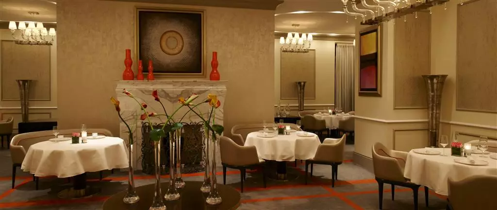 هتل The St. Regis Doha دوحه