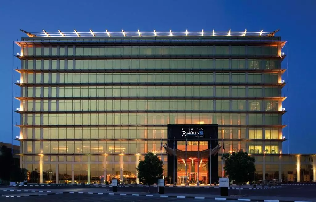 Alibaba https://cdn.alibaba.ir/ostorage/hotel-accommodation-images/6a3cd65aeeea559349479160_Doha-Radisson-Blu-0.webp