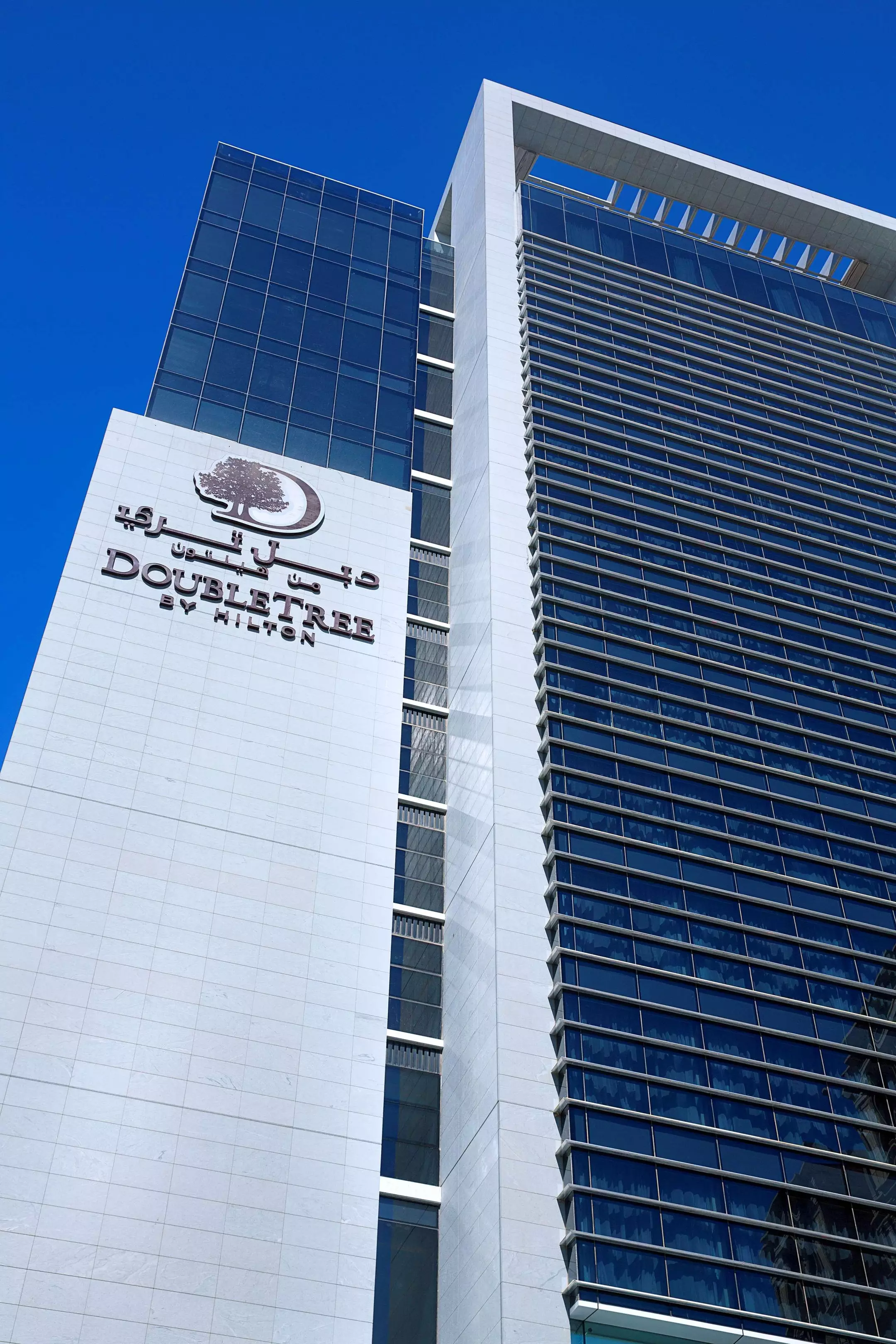 Alibaba https://cdn.alibaba.ir/ostorage/hotel-accommodation-images/6a3cd7abeeea55934947927f_Doha-DoubleTree-by-Hilton-Hotel-Doha-Old-Town-0.webp