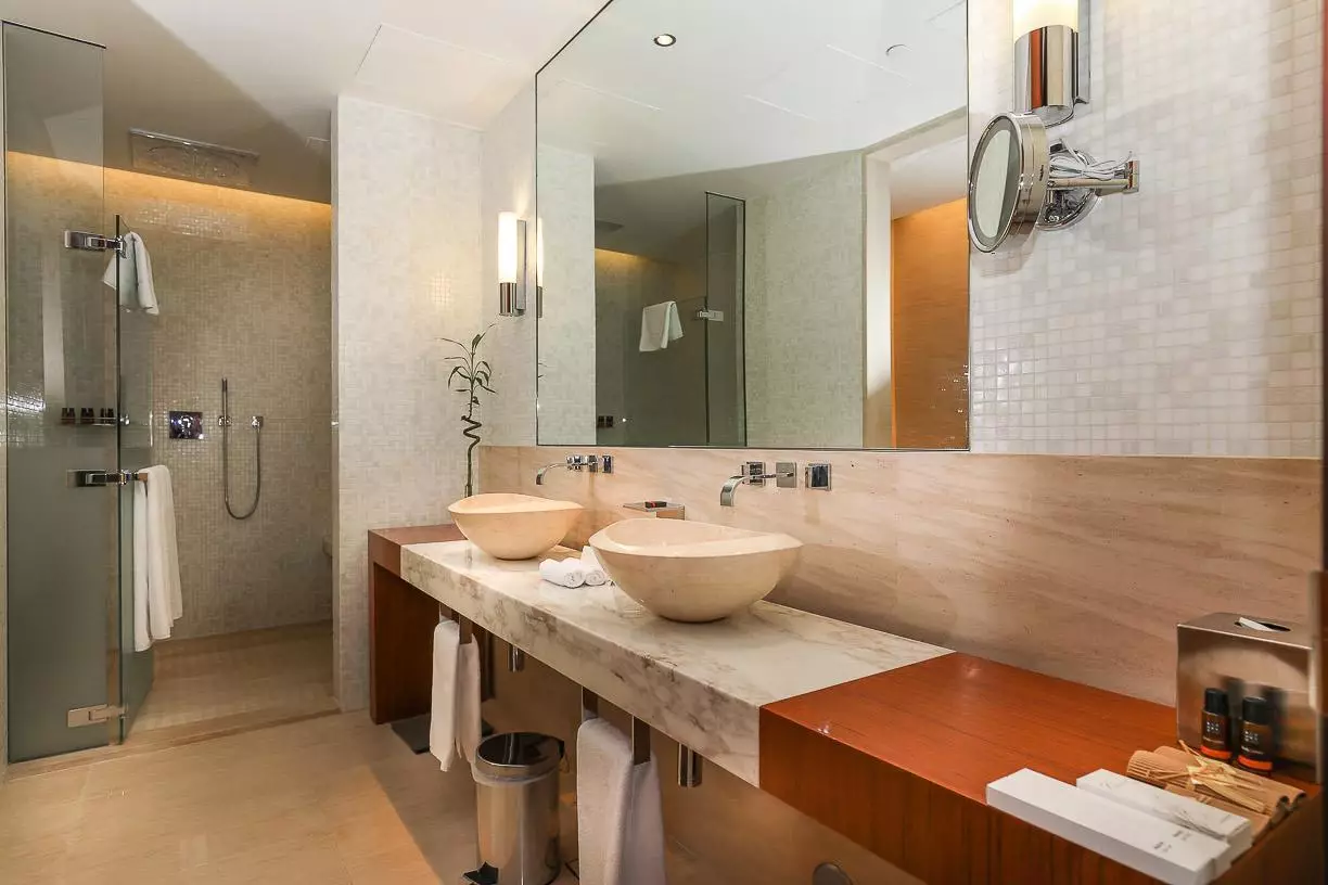 هتل Oryx Airport Hotel دوحه
