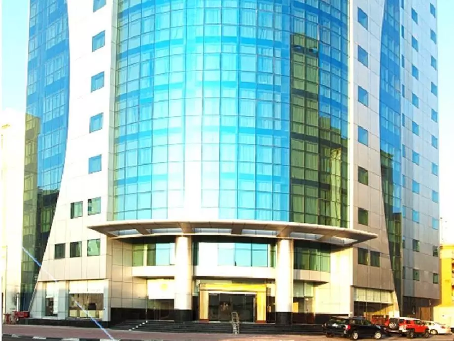 Alibaba https://cdn.alibaba.ir/ostorage/hotel-accommodation-images/6a3cd996eeea5593494793dd_Doha-Golden-Ocean-Hotel-0.webp