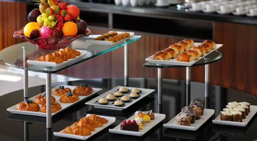 هتل Mövenpick Hotel West Bay Doha دوحه