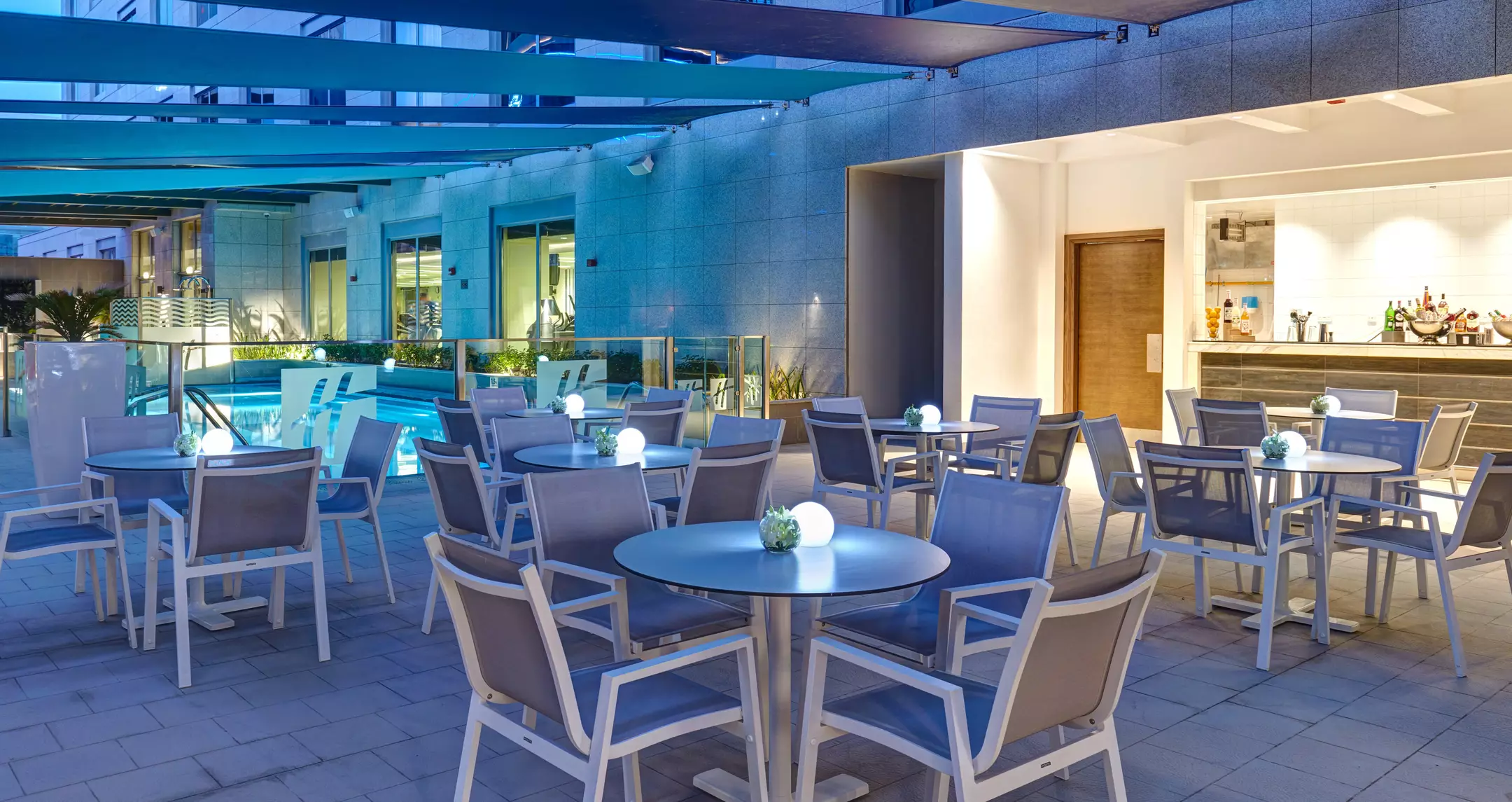 Alibaba https://cdn.alibaba.ir/ostorage/hotel-accommodation-images/6a3cde64eeea55934947969b_Doha-Holiday-Inn-Business-Park-0.webp
