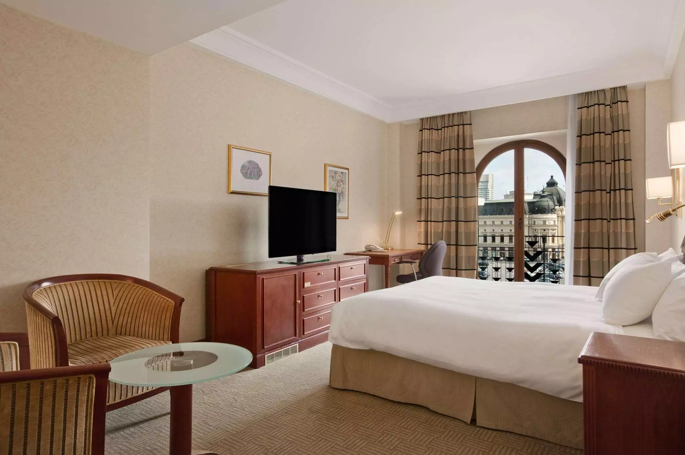 هتل Athenee Palace Hilton Bucharest Bucharest
