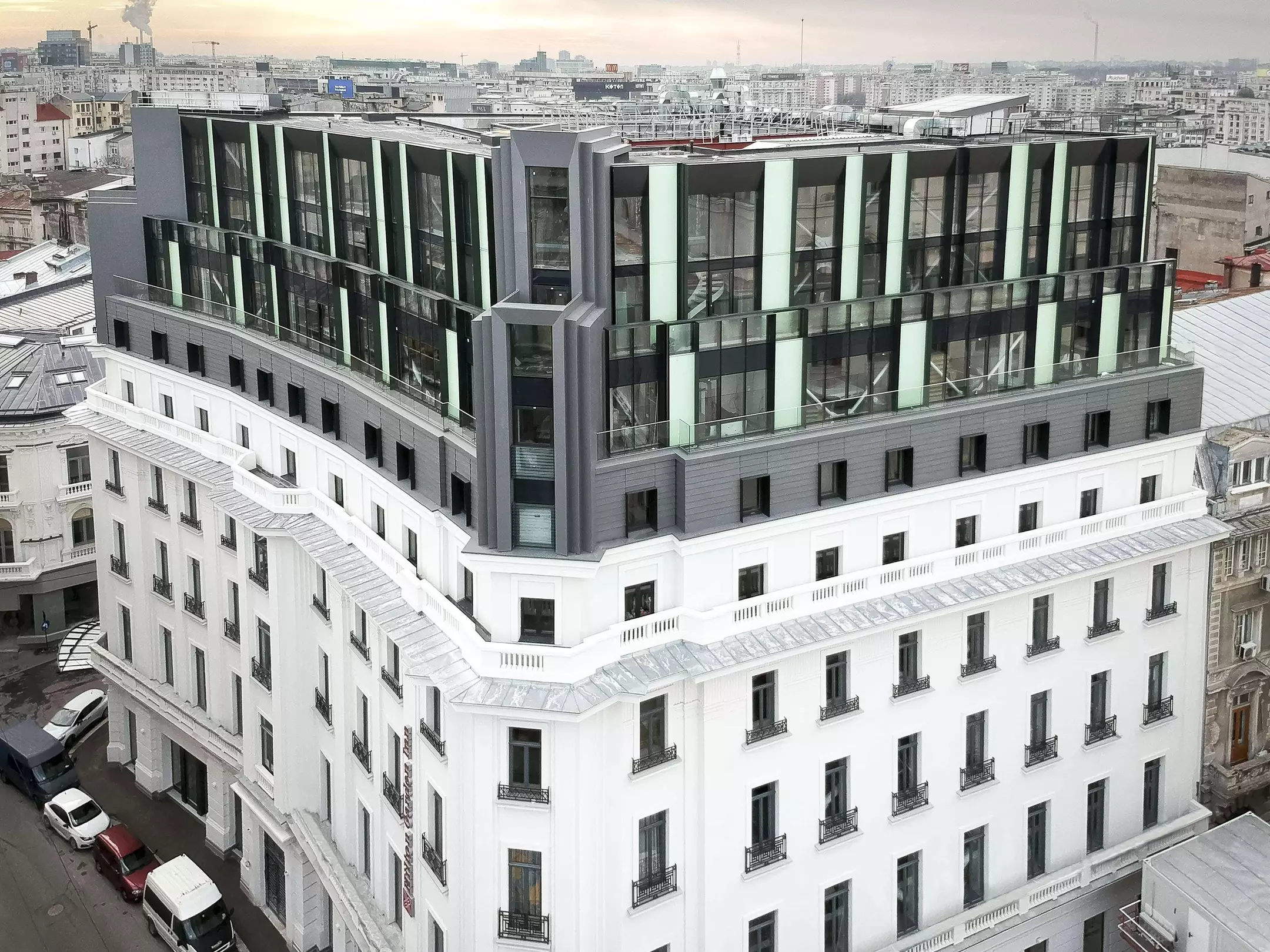 Alibaba https://cdn.alibaba.ir/ostorage/hotel-accommodation-images/6a3d1a93eeea55934947c138_Bucharest-Hilton-Garden-Inn-Bucharest-Old-Town-0.webp