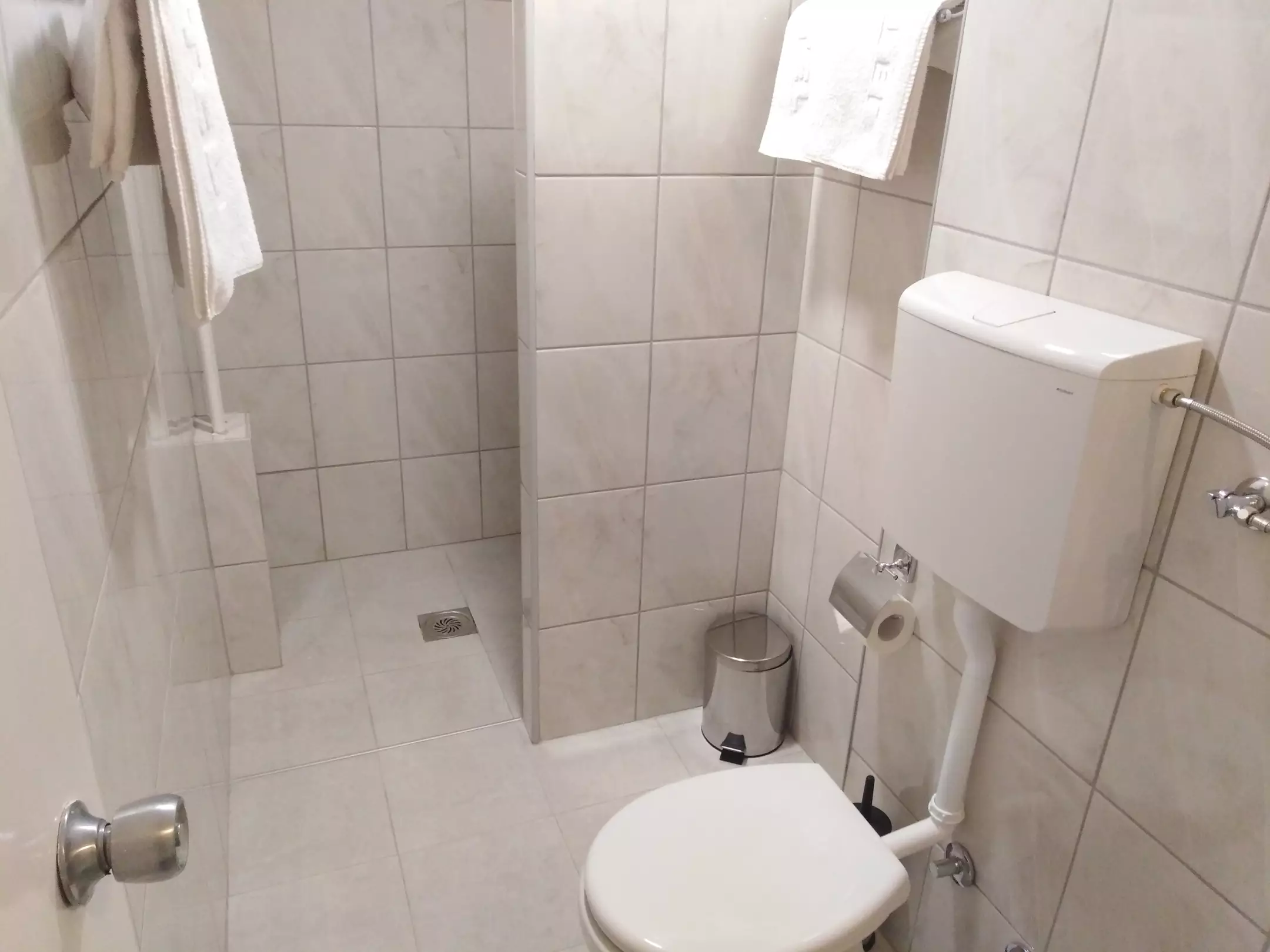 هتل Hotel Slavija بلگراد