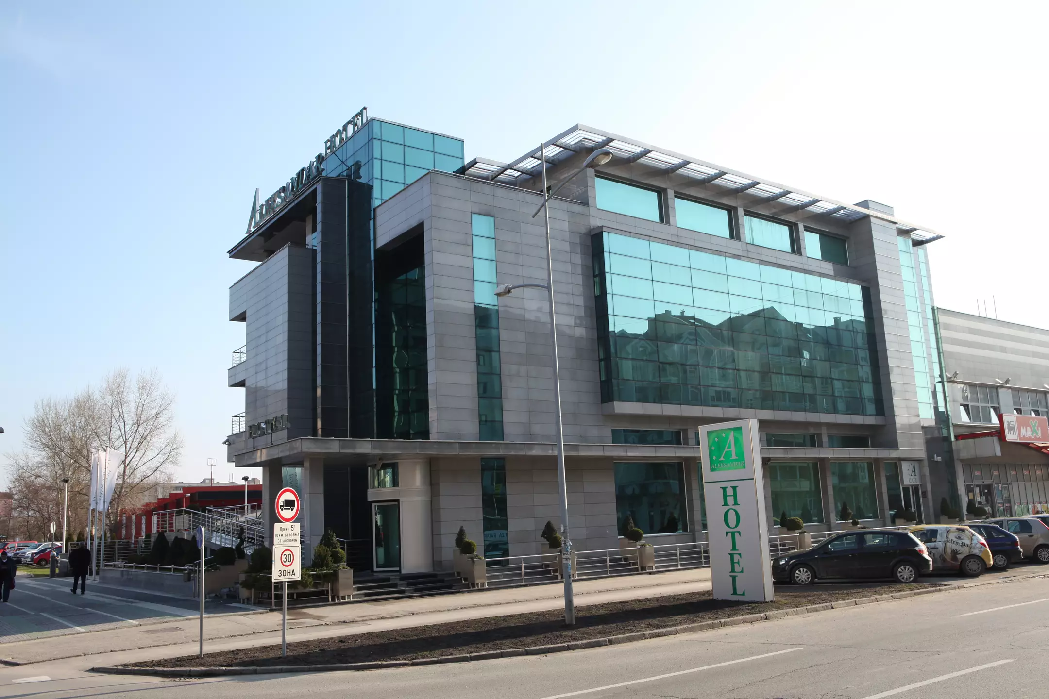 Alibaba https://cdn.alibaba.ir/ostorage/hotel-accommodation-images/6a3d348eeeea55934947d1dd_Novi-Sad-Alexandar-0.webp