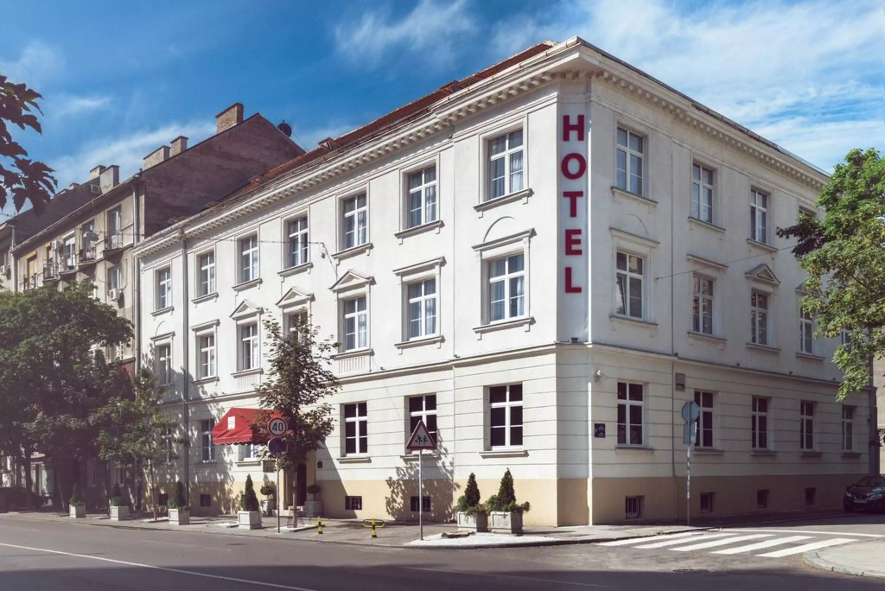 Alibaba https://cdn.alibaba.ir/ostorage/hotel-accommodation-images/6a3d3c08eeea55934947d738_Belgrad-Hotel-Theater-Belgrade-0.webp