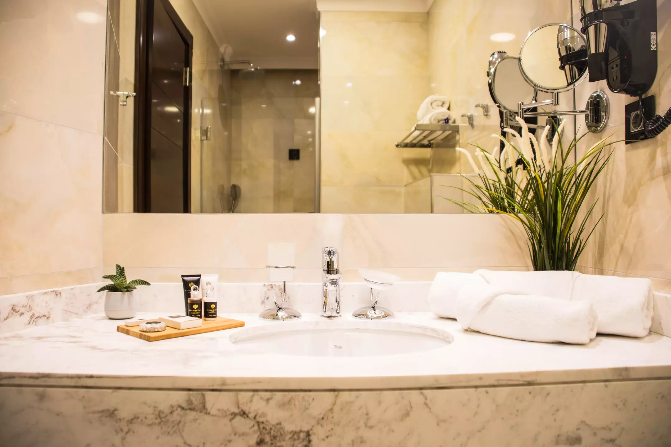 هتل Xenon Hotel بلگراد
