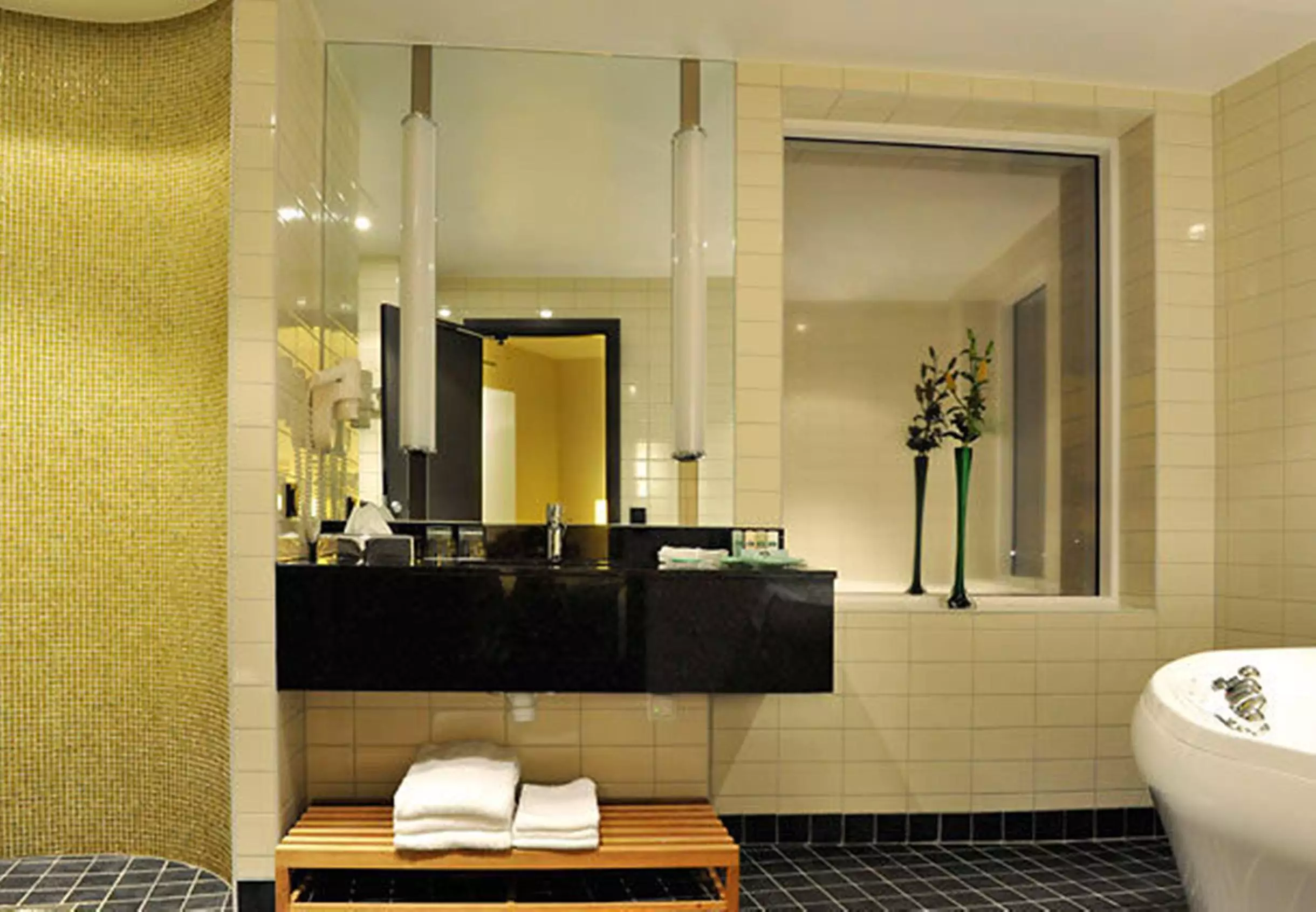 هتل Courtyard by Marriott Stockholm Kungsholmen استکهلم