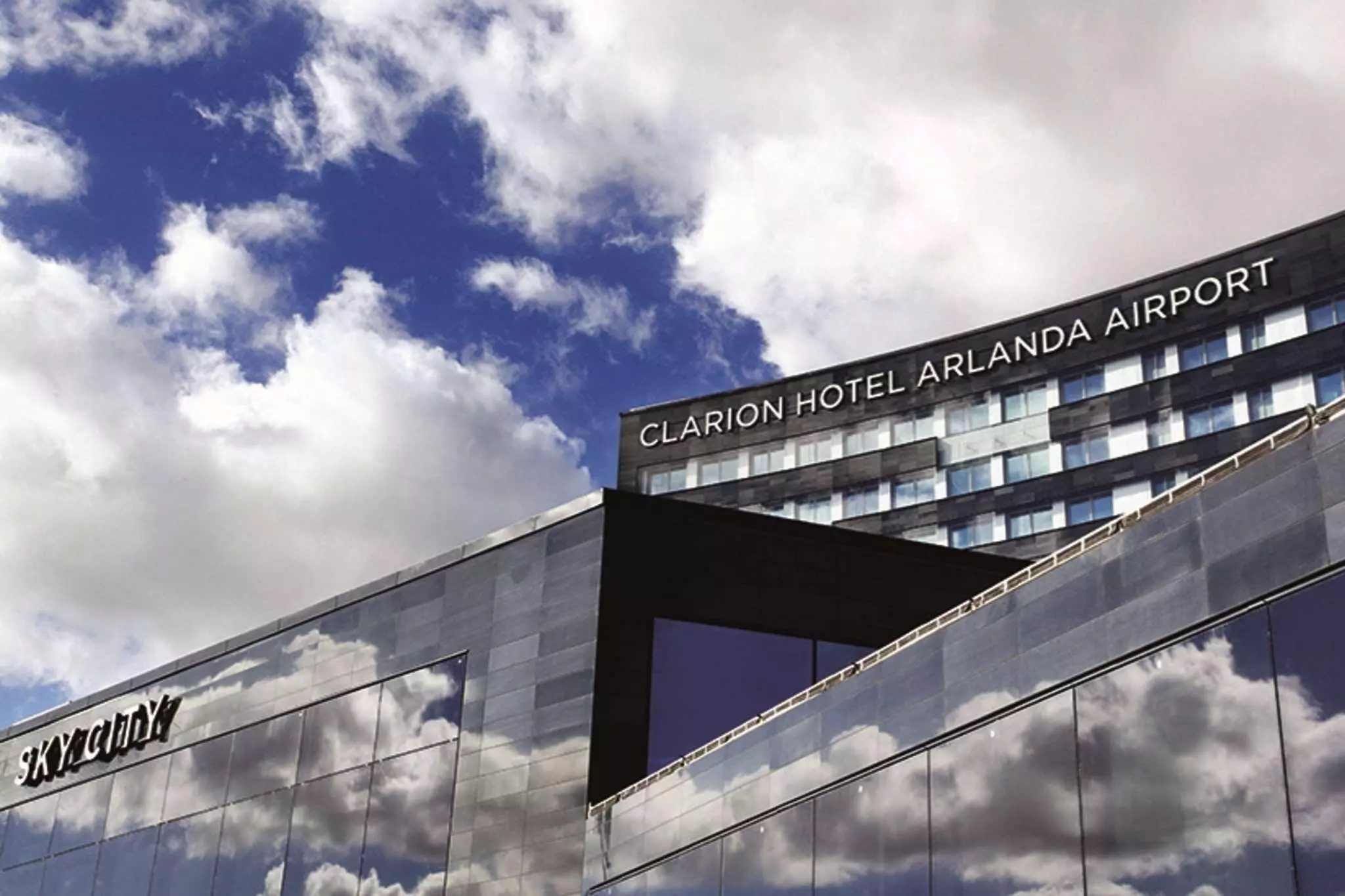 Alibaba https://cdn.alibaba.ir/ostorage/hotel-accommodation-images/6a3d8108eeea5593494809ae_Arlanda-Clarion-Hotel-Arlanda-Airport-0.webp