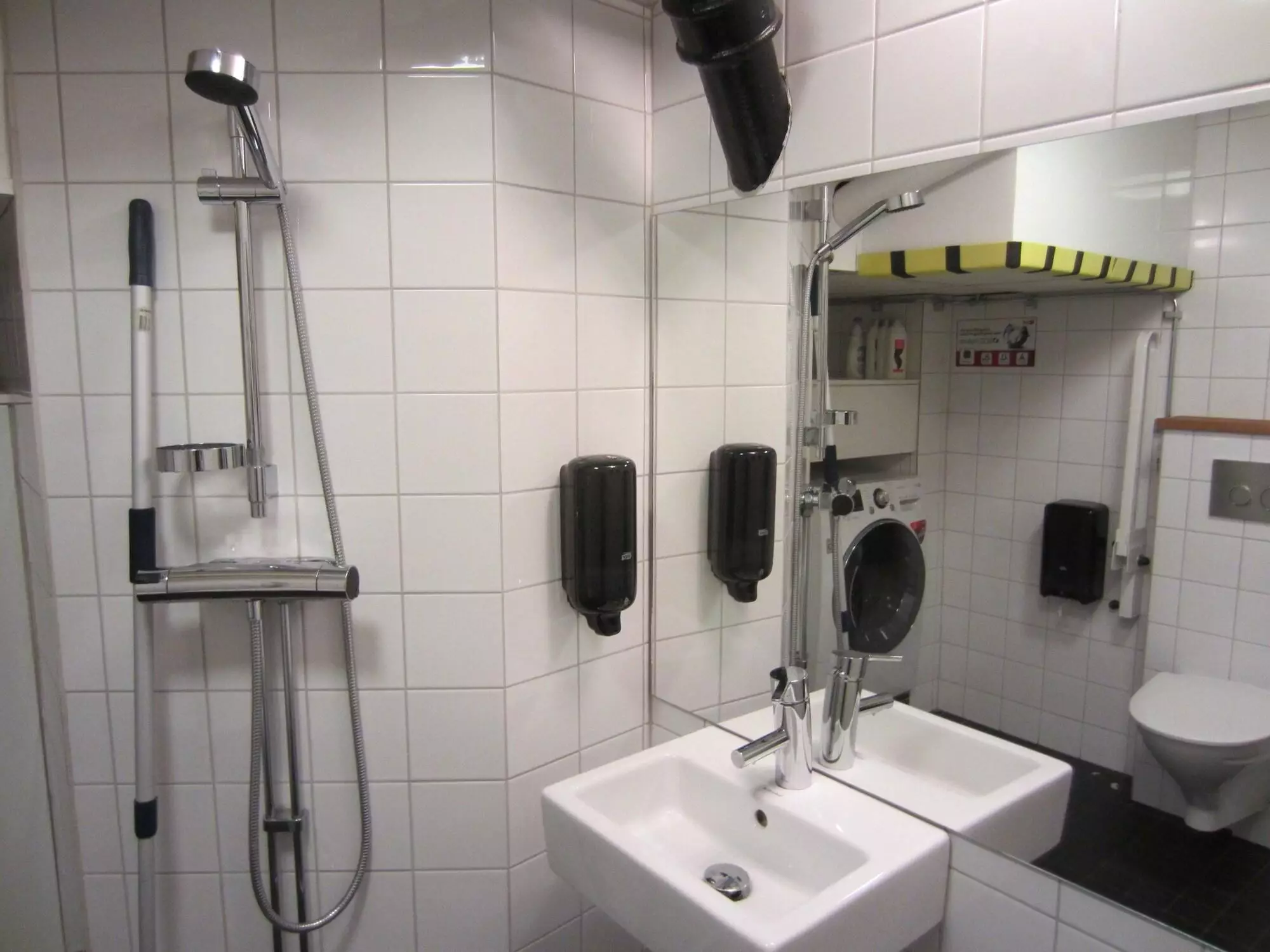 هتل Hostel Dalagatan استکهلم