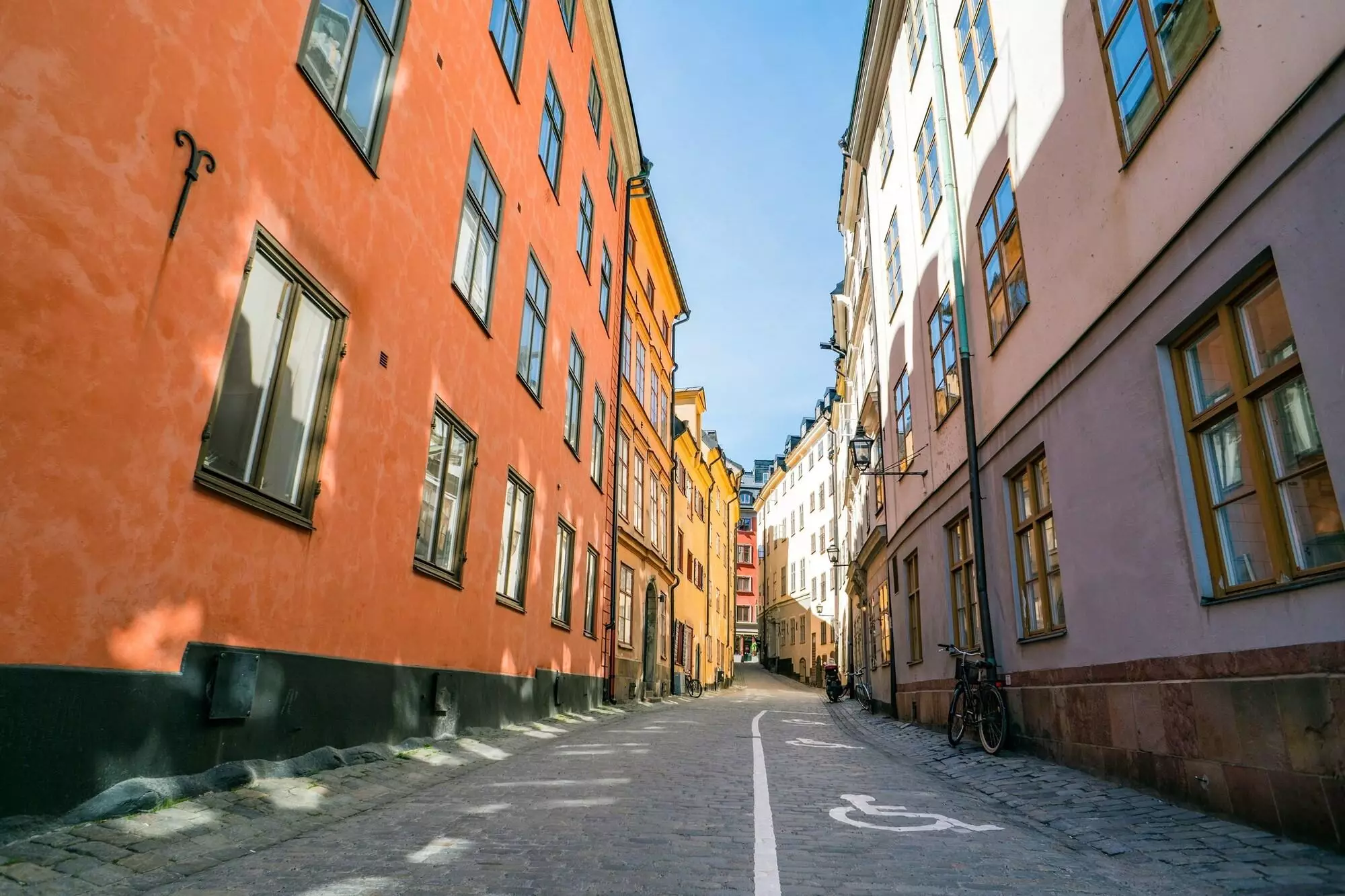 Alibaba https://cdn.alibaba.ir/ostorage/hotel-accommodation-images/6a3da0aaeeea55934948222b_Stockholm-Castle-House-Inn-0.webp