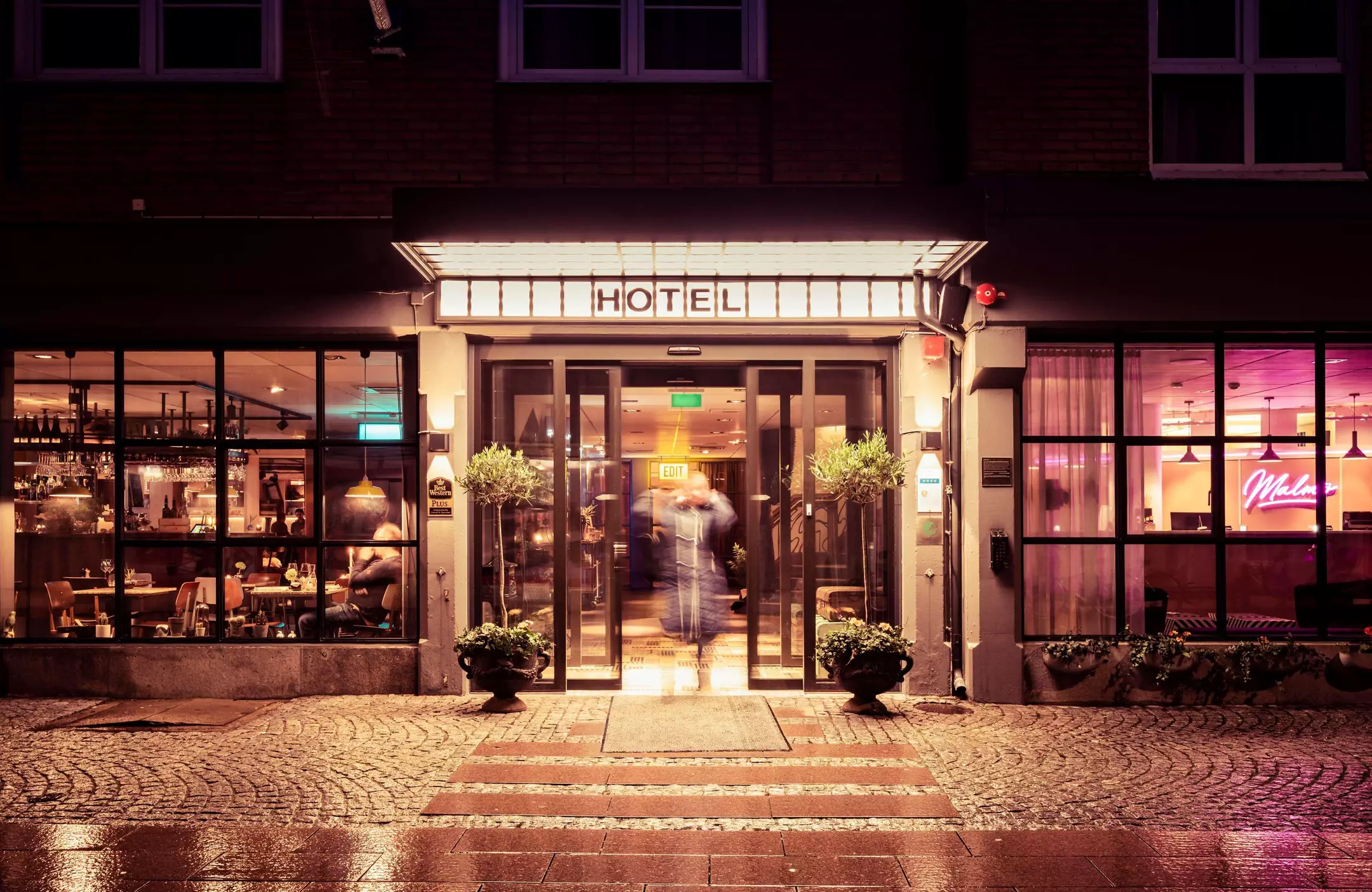 Alibaba https://cdn.alibaba.ir/ostorage/hotel-accommodation-images/6a3db9dceeea5593494834f6_Malm-Best-Western-Plus-Hotel-Noble-House-0.webp