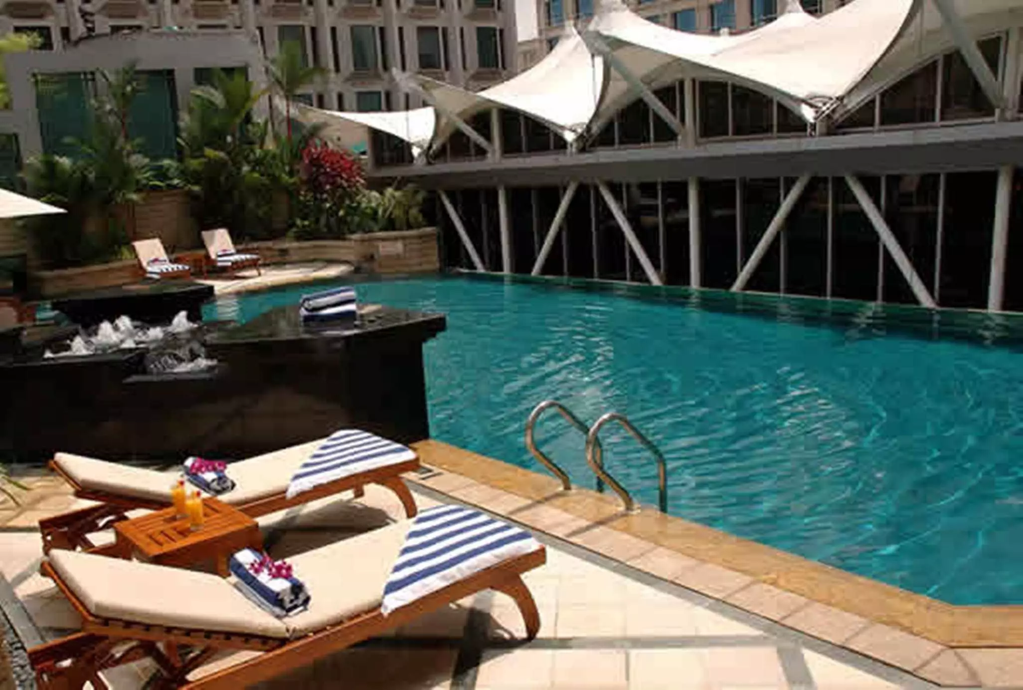 هتل Peninsula Excelsior سنگاپور