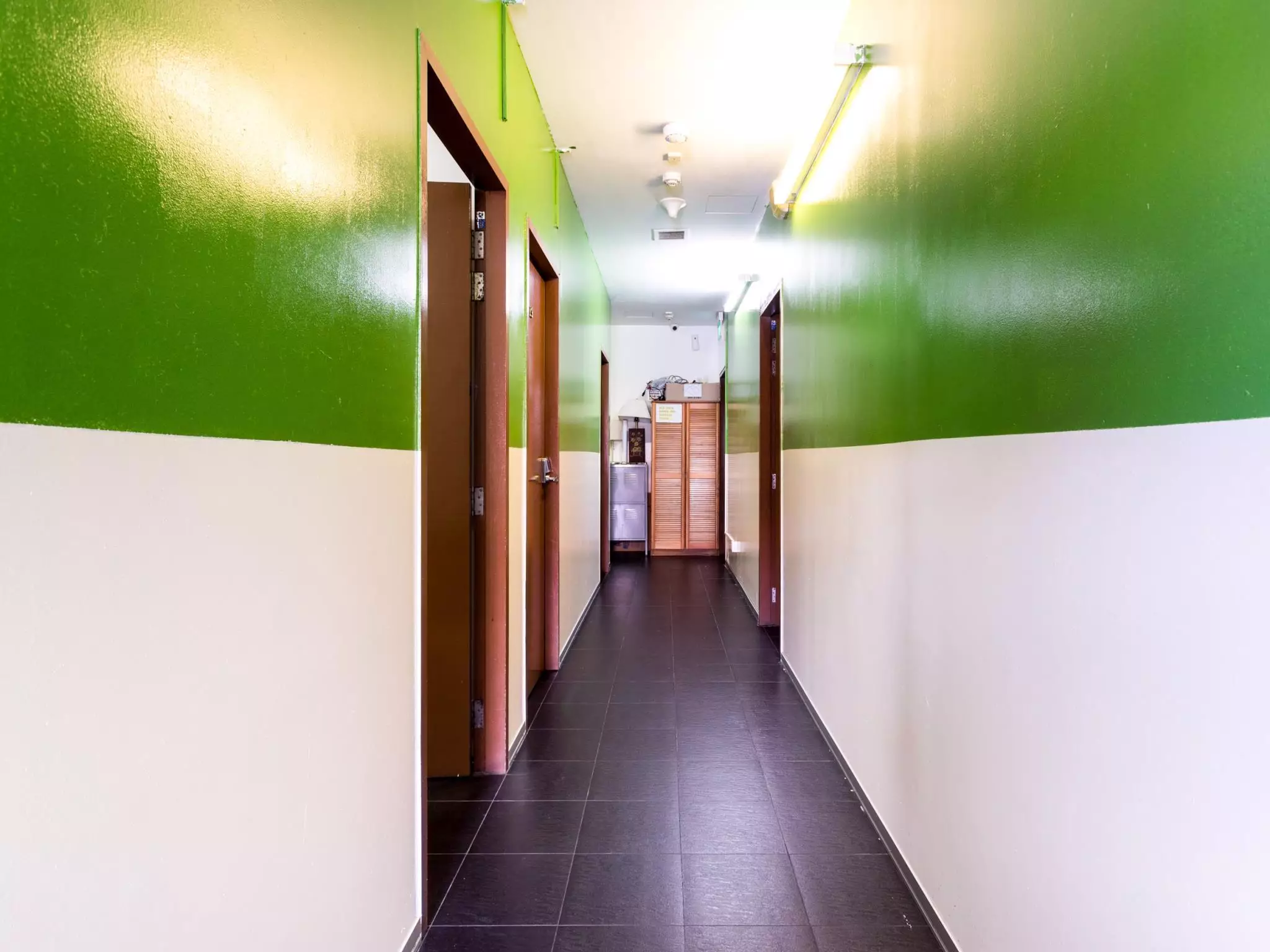 Alibaba https://cdn.alibaba.ir/ostorage/hotel-accommodation-images/6a3de7aaeeea559349485803_Singapore-ABC-Hostel-0.webp