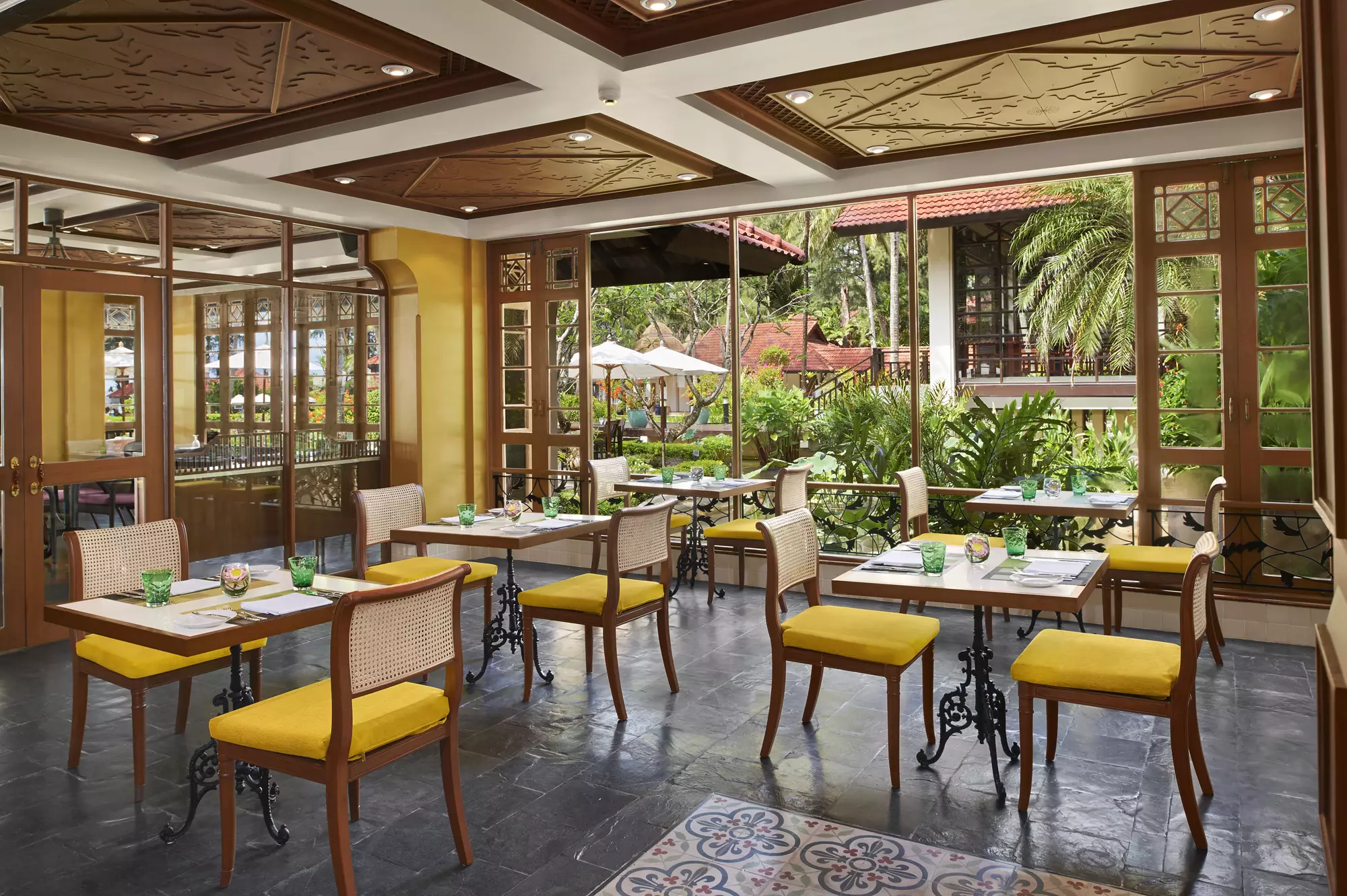 هتل Dusit Thani Laguna Phuket Bang Tao Bay