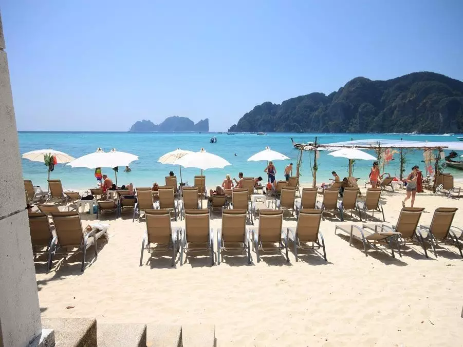 Alibaba https://cdn.alibaba.ir/ostorage/hotel-accommodation-images/6a3e1533eeea559349487b09_Phi-Phi-Island--Ko-Pee-Pee-Phi-Phi-Bayview-Resort-0.webp