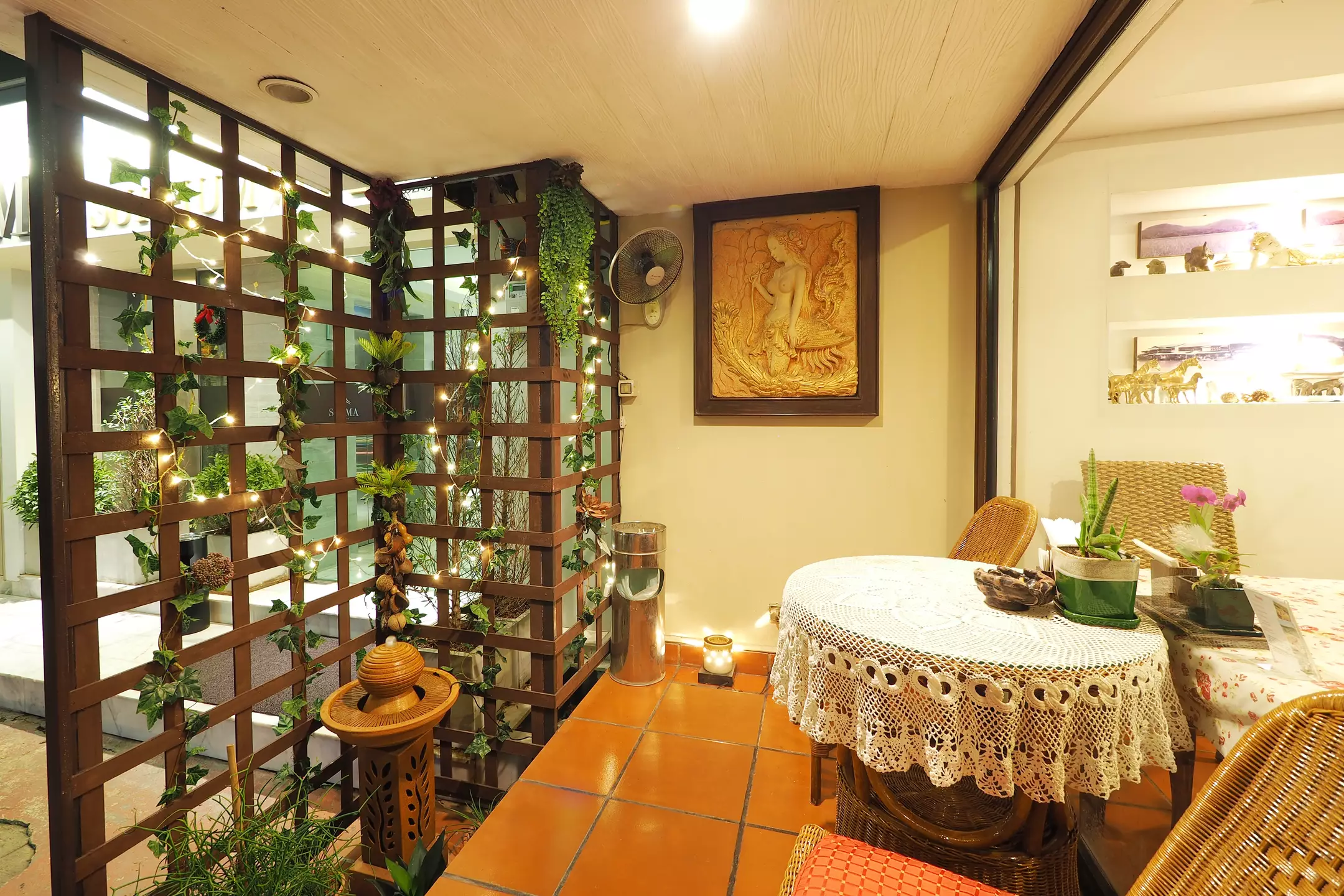 Alibaba https://cdn.alibaba.ir/ostorage/hotel-accommodation-images/6a3e3c12eeea5593494898b2_Bangkok-Baan-Sukhumvit-Soi-20-0.webp