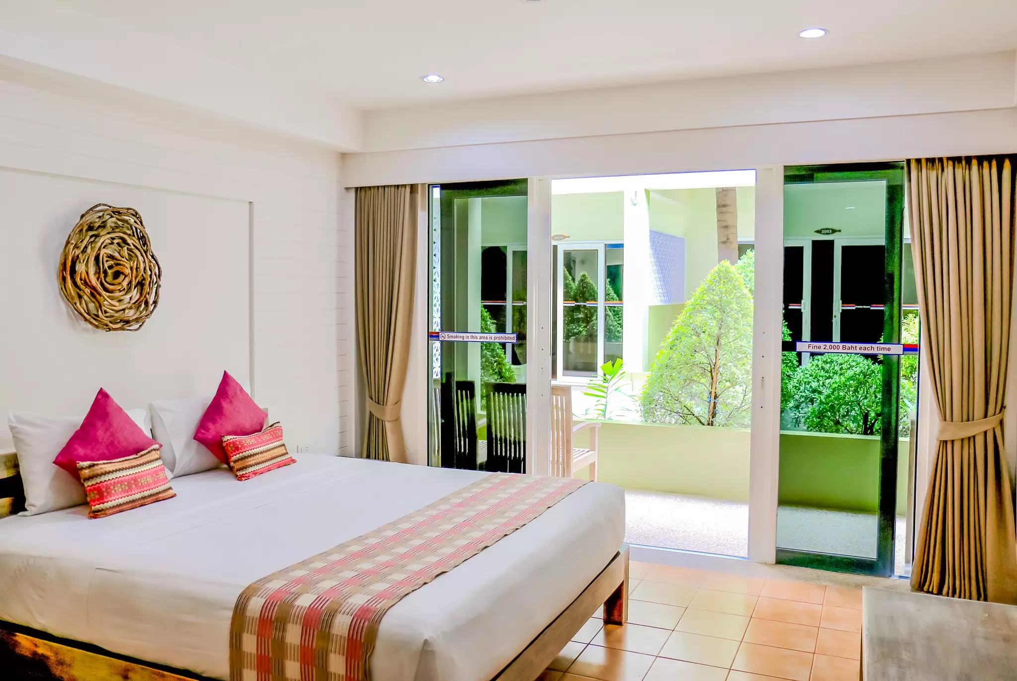 هتل ARK Bar Beach Resort Chaweng Beach