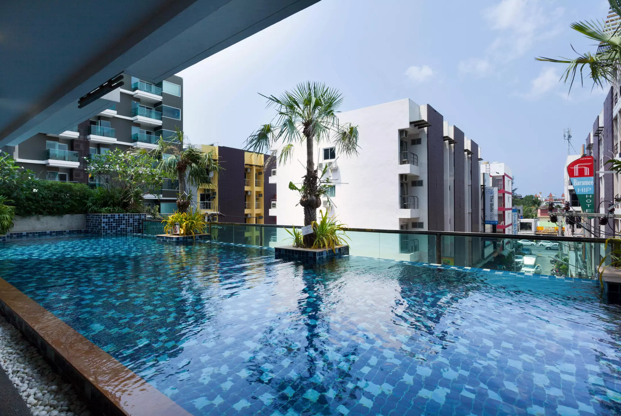 هتل Andakira Hotel Patong Patong
