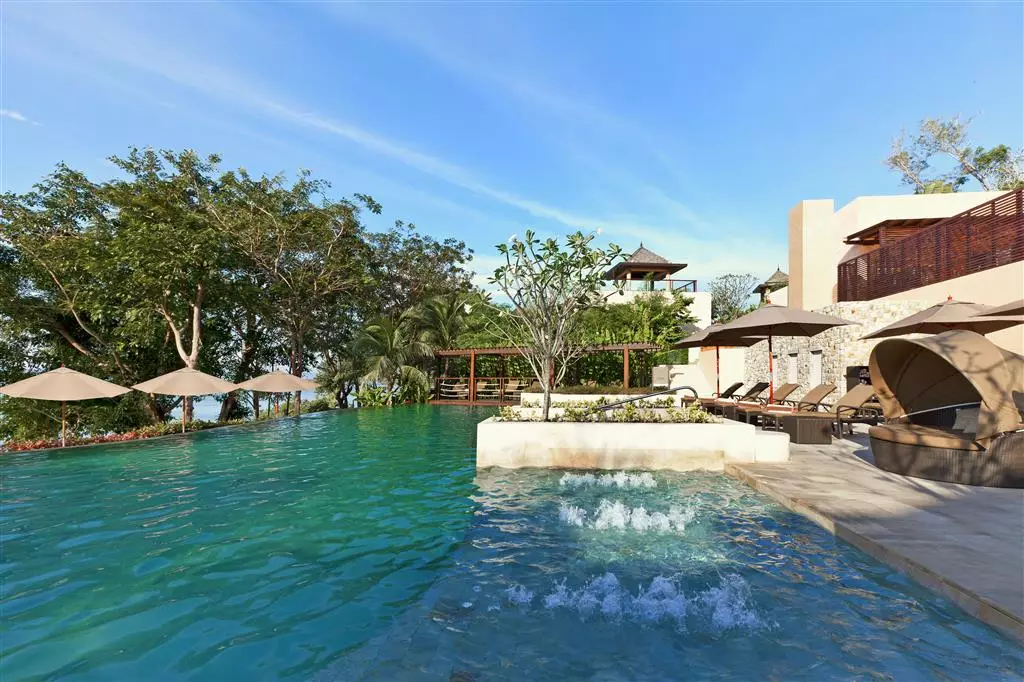 هتل The Westin Siray Bay Resort & Spa, Phuket پوکت