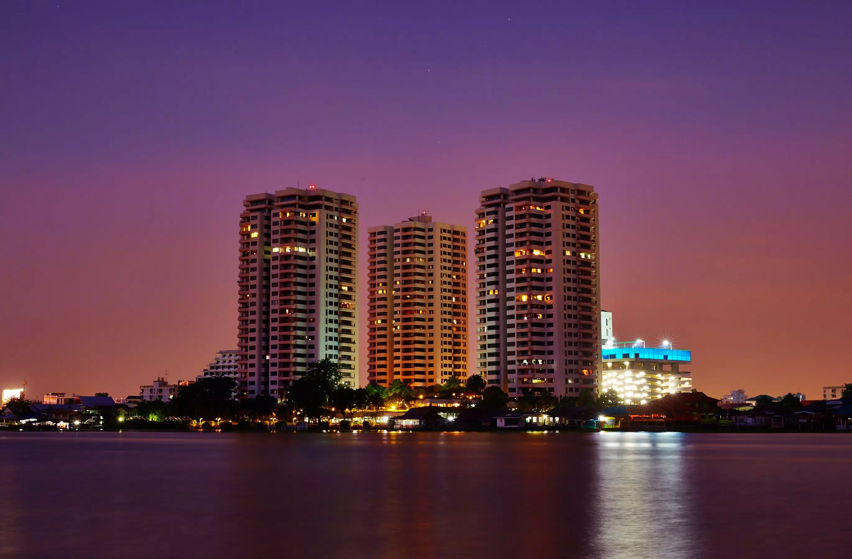 Alibaba https://cdn.alibaba.ir/ostorage/hotel-accommodation-images/6a3e599ceeea55934948af43_Nonthaburi-Riverine-Place-Hotel-and-Residence-0.webp
