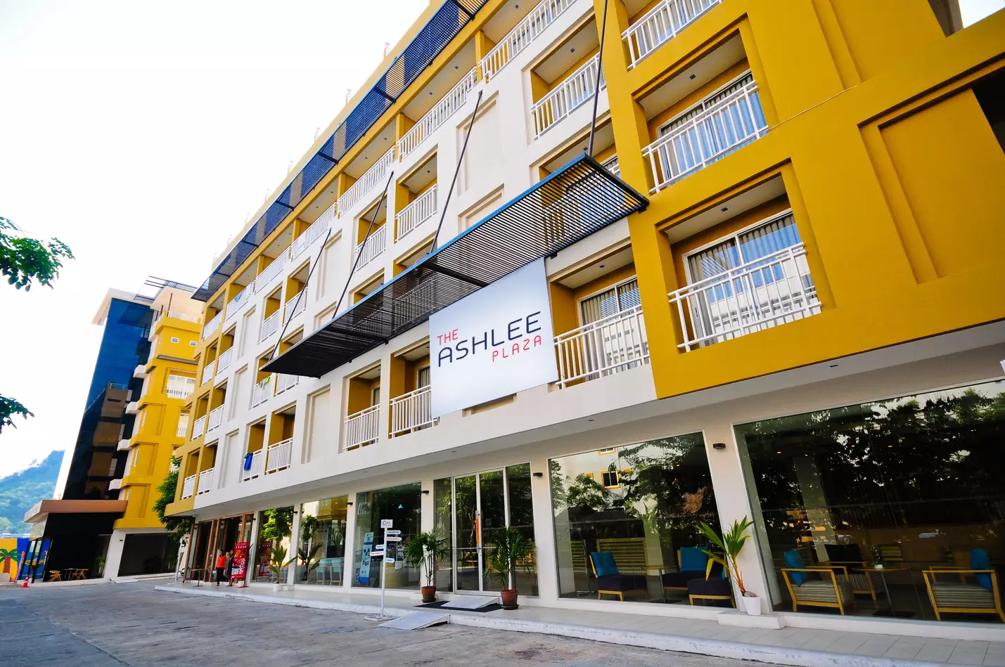 Alibaba https://cdn.alibaba.ir/ostorage/hotel-accommodation-images/6a3e7b1ceeea55934948c88b_Patong-The-Ashlee-Plaza-Patong-Hotel--Spa-0.webp