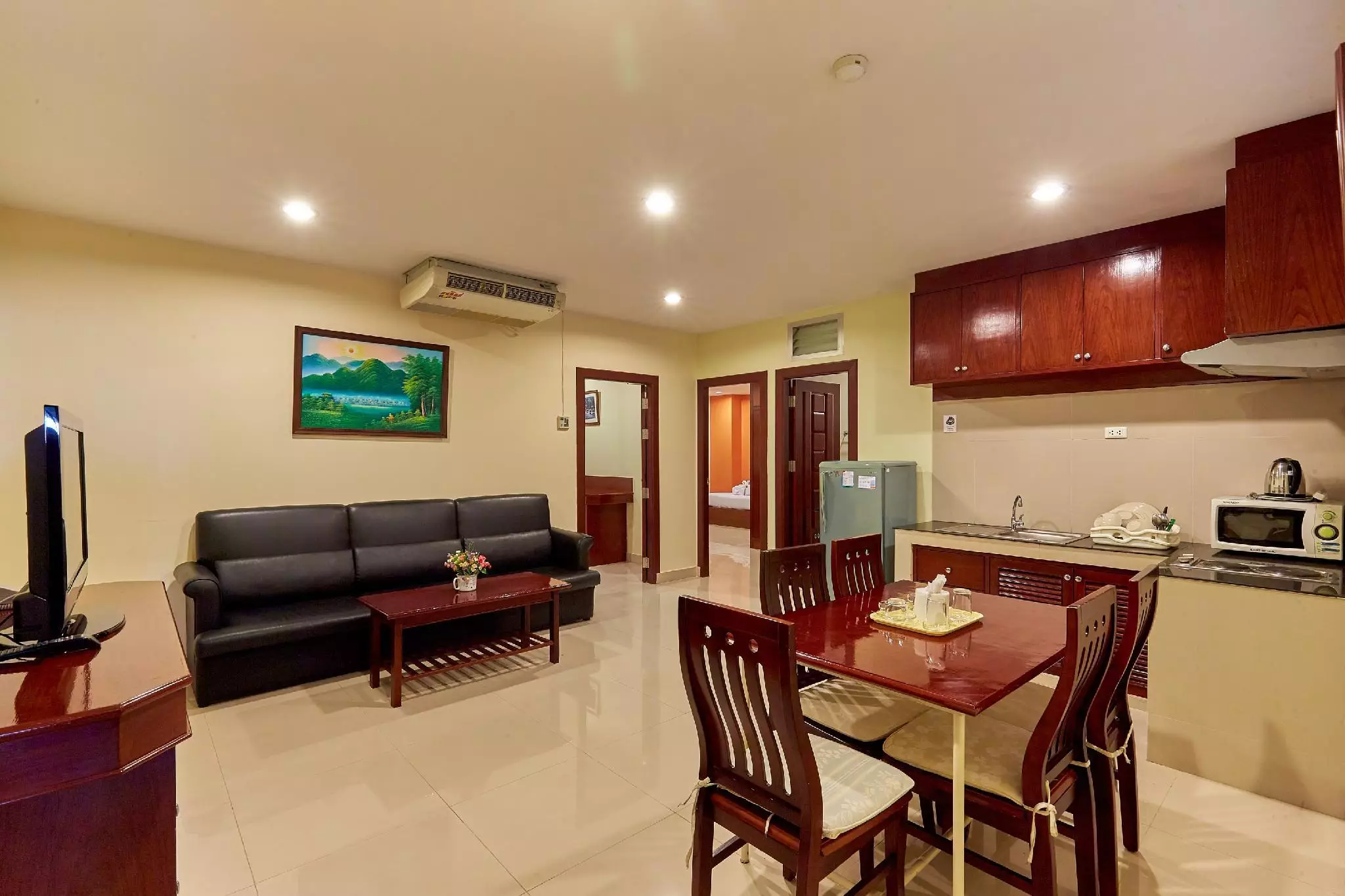 Alibaba https://cdn.alibaba.ir/ostorage/hotel-accommodation-images/6a3e8507eeea55934948d026_Bangkok-Sivalai-Place-0.webp
