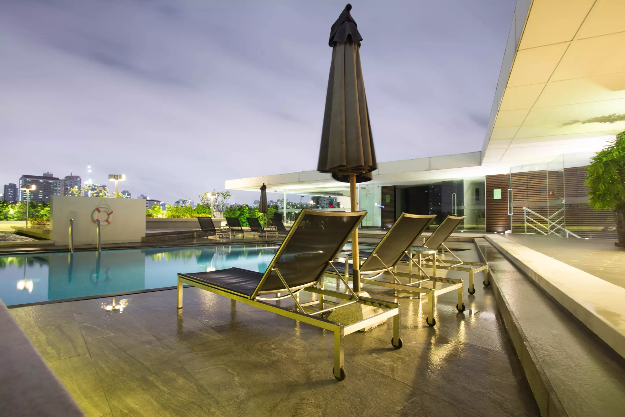 Alibaba https://cdn.alibaba.ir/ostorage/hotel-accommodation-images/6a3e8848eeea55934948d2ad_Bangkok-Oakwood-Residence-Sukhumvit-Thonglor-Bangkok-0.webp
