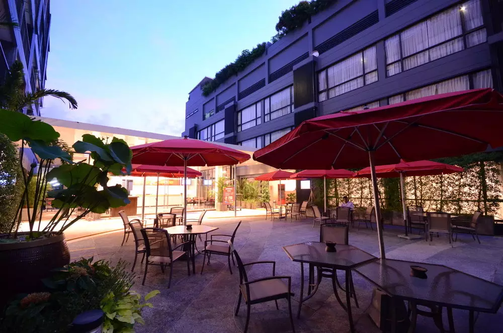 Alibaba https://cdn.alibaba.ir/ostorage/hotel-accommodation-images/6a3e928beeea55934948dac1_Patong-The-Lantern-Resorts-Patong-0.webp