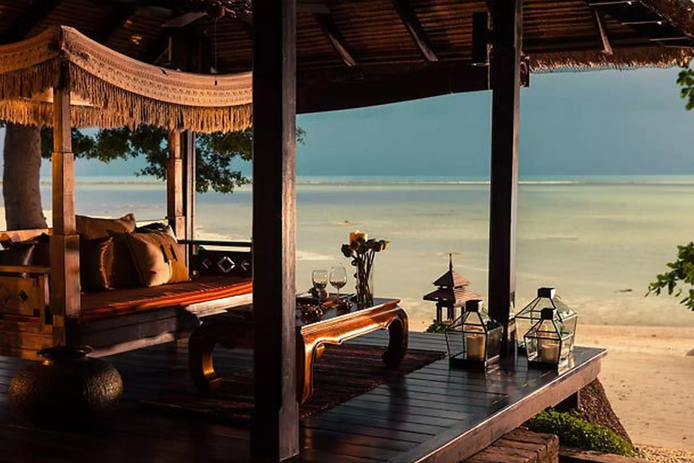 Alibaba https://cdn.alibaba.ir/ostorage/hotel-accommodation-images/6a3ea16eeeea55934948e687_Lamai-Beach-Renaissance-Koh-Samui-Resort--Spa-0.webp