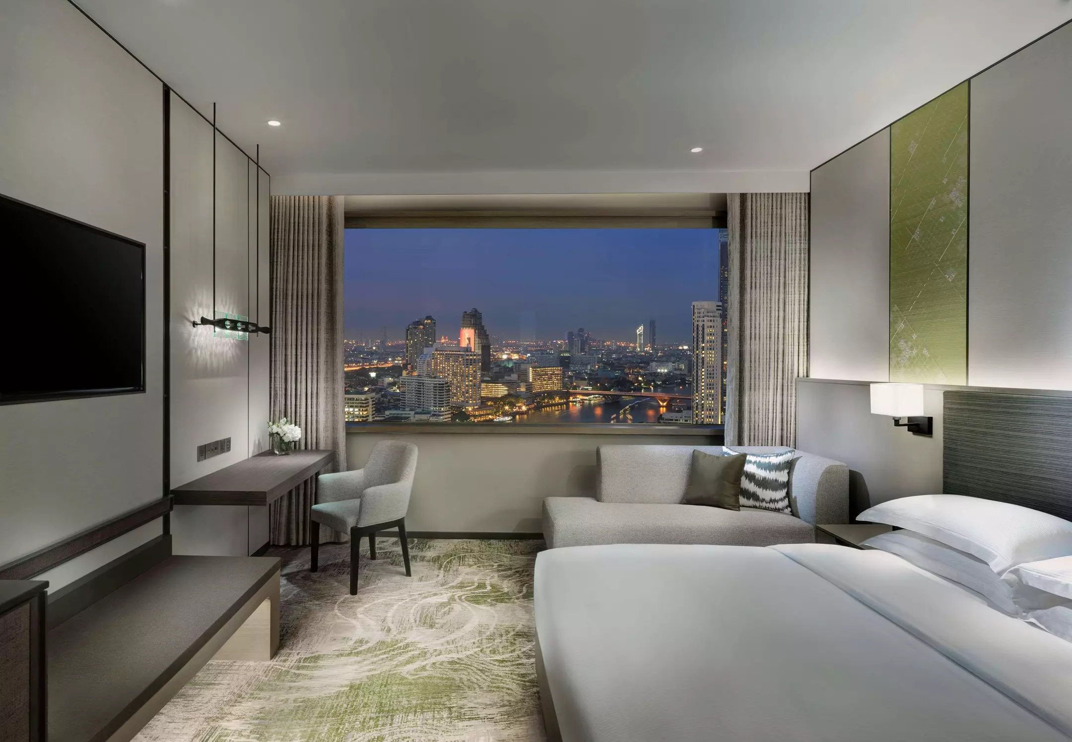 هتل Millennium Hilton Bangkok بانگکوک
