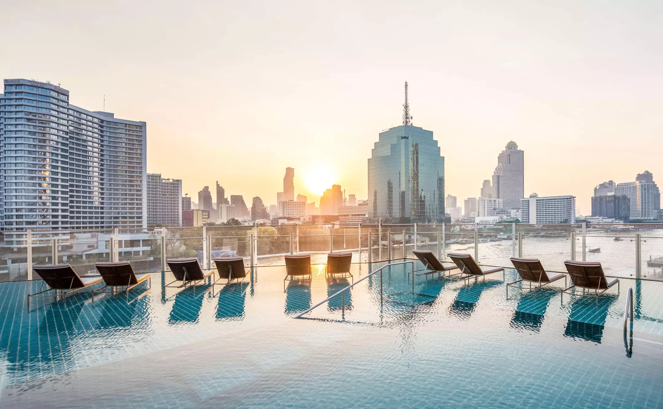 هتل Millennium Hilton Bangkok بانگکوک