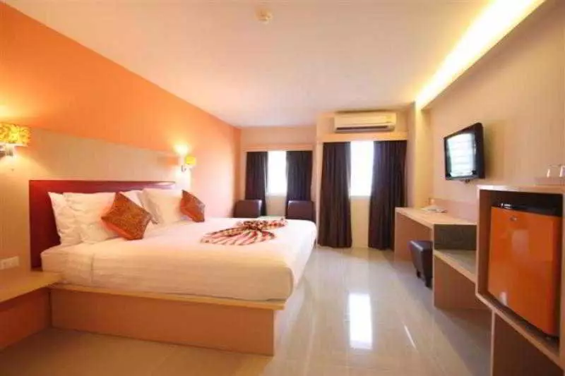 هتل Prom Ratchada Residence & Spa بانگکوک