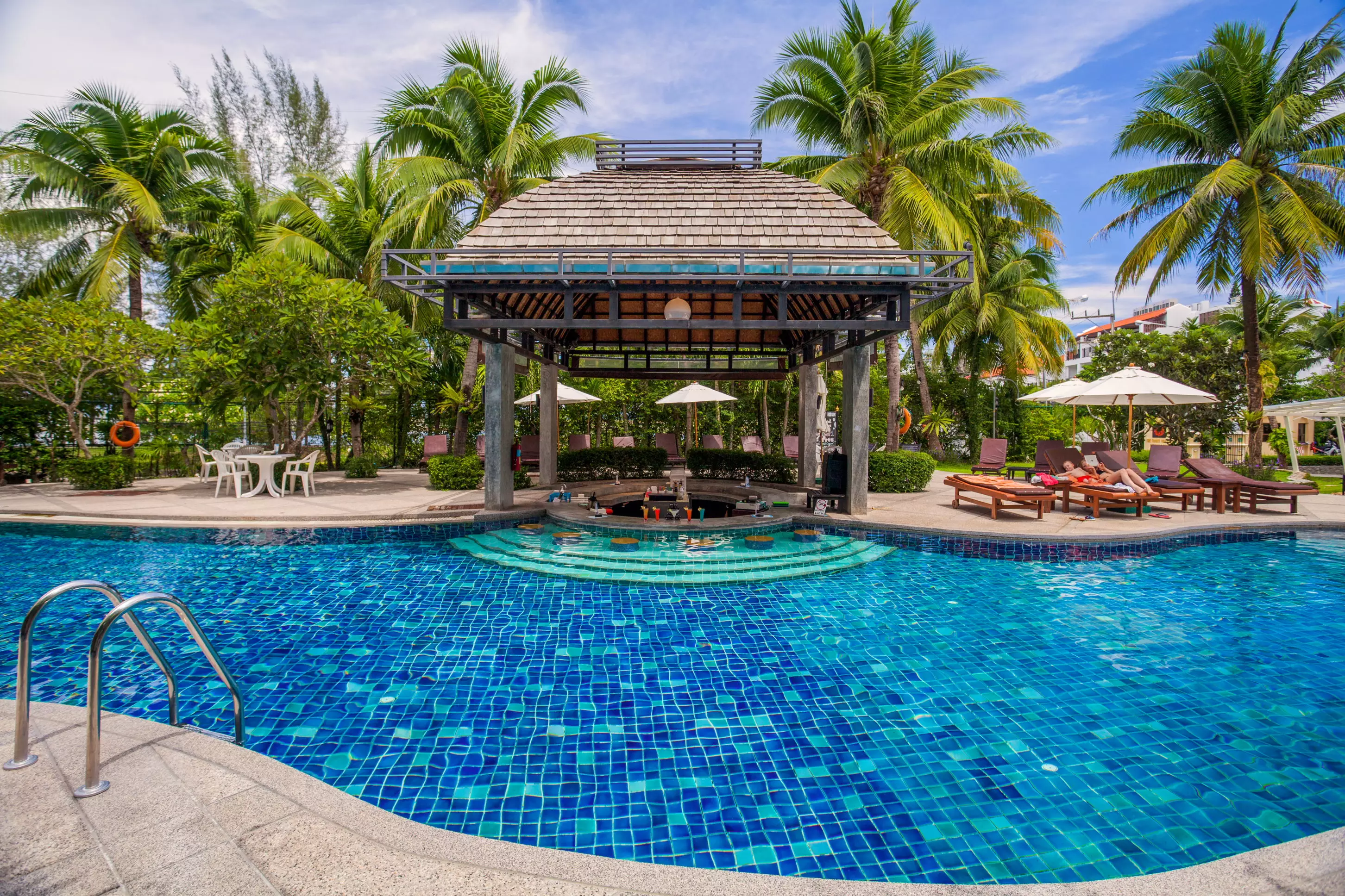 هتل The Front Village Karon Phuket Karon