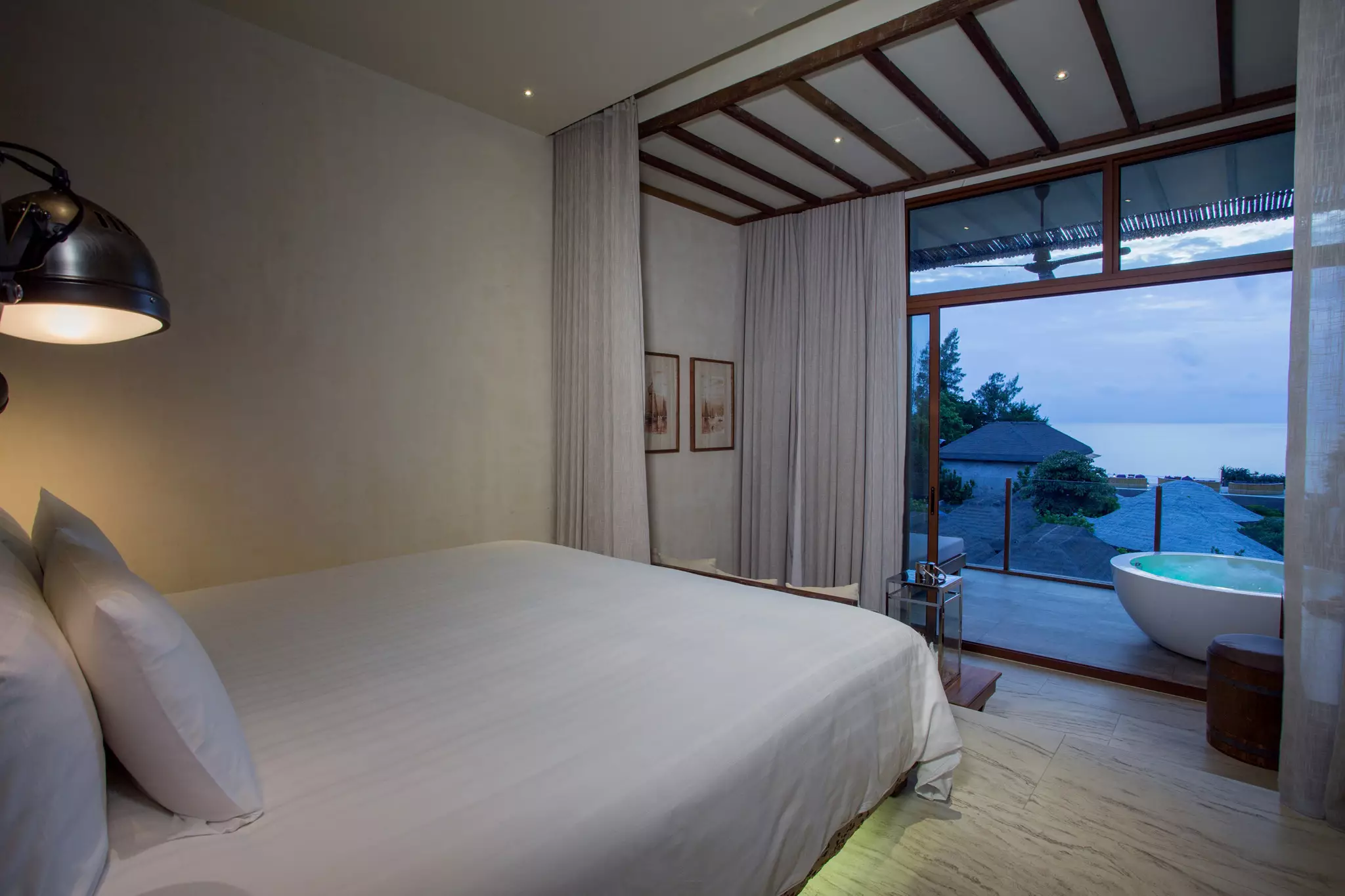 هتل U Pattaya Chon Buri