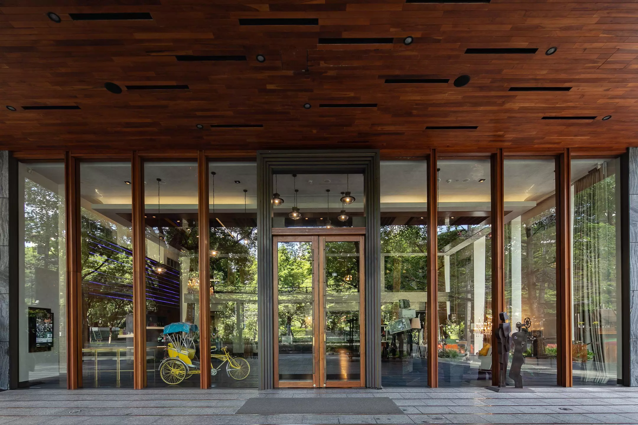 Alibaba https://cdn.alibaba.ir/ostorage/hotel-accommodation-images/6a3ee11feeea559349491705_Bangkok-Hotel-Indigo-Bangkok-Wireless-Road-0.webp
