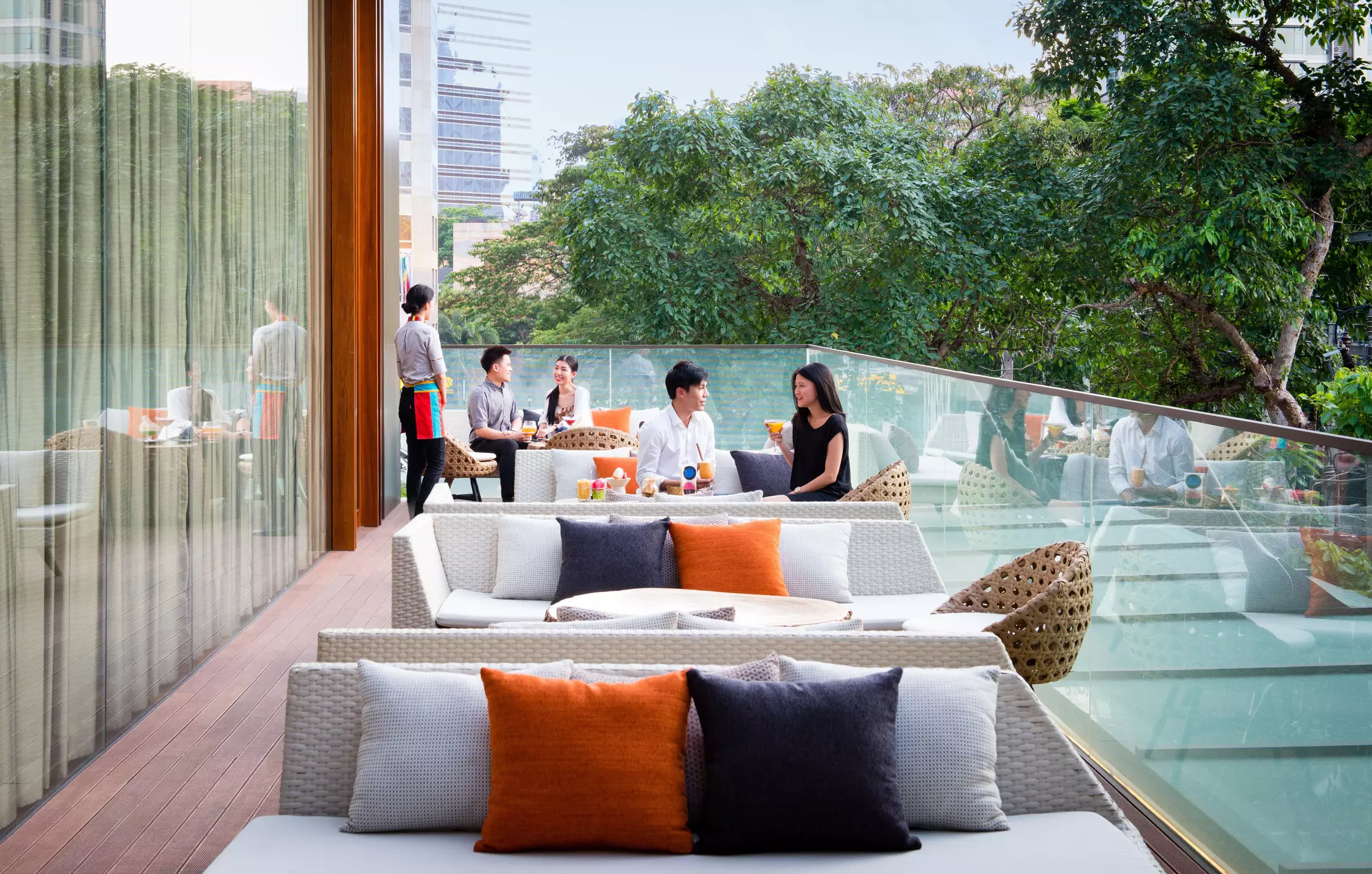 هتل Hotel Indigo Bangkok Wireless Road بانگکوک