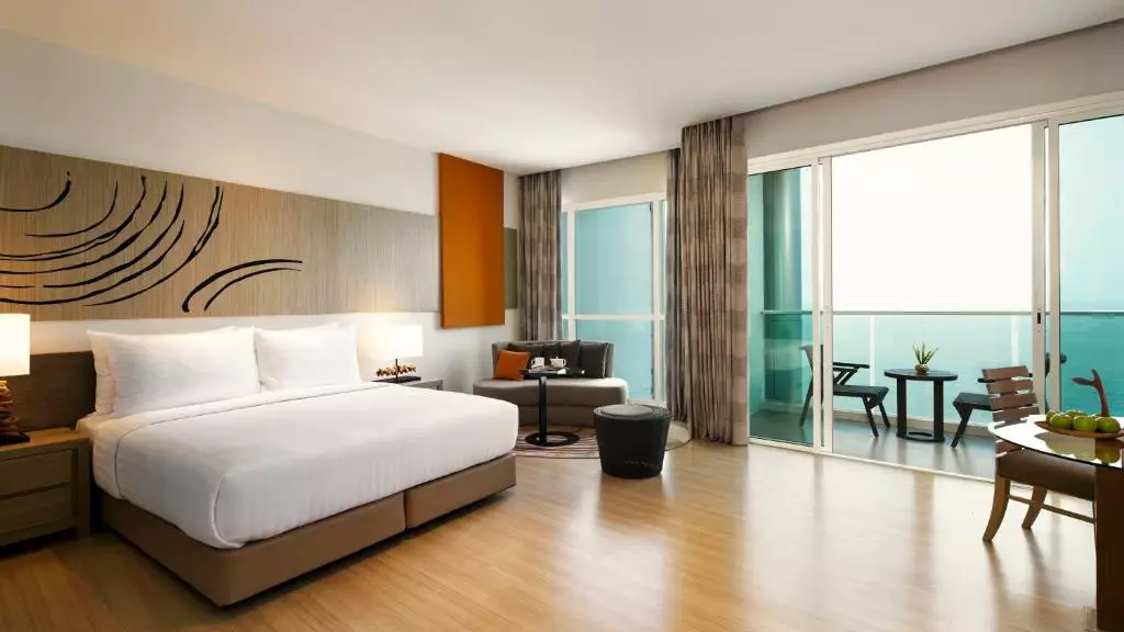 هتل Mövenpick Siam Hotel Na Jomtien Pattaya پاتایا