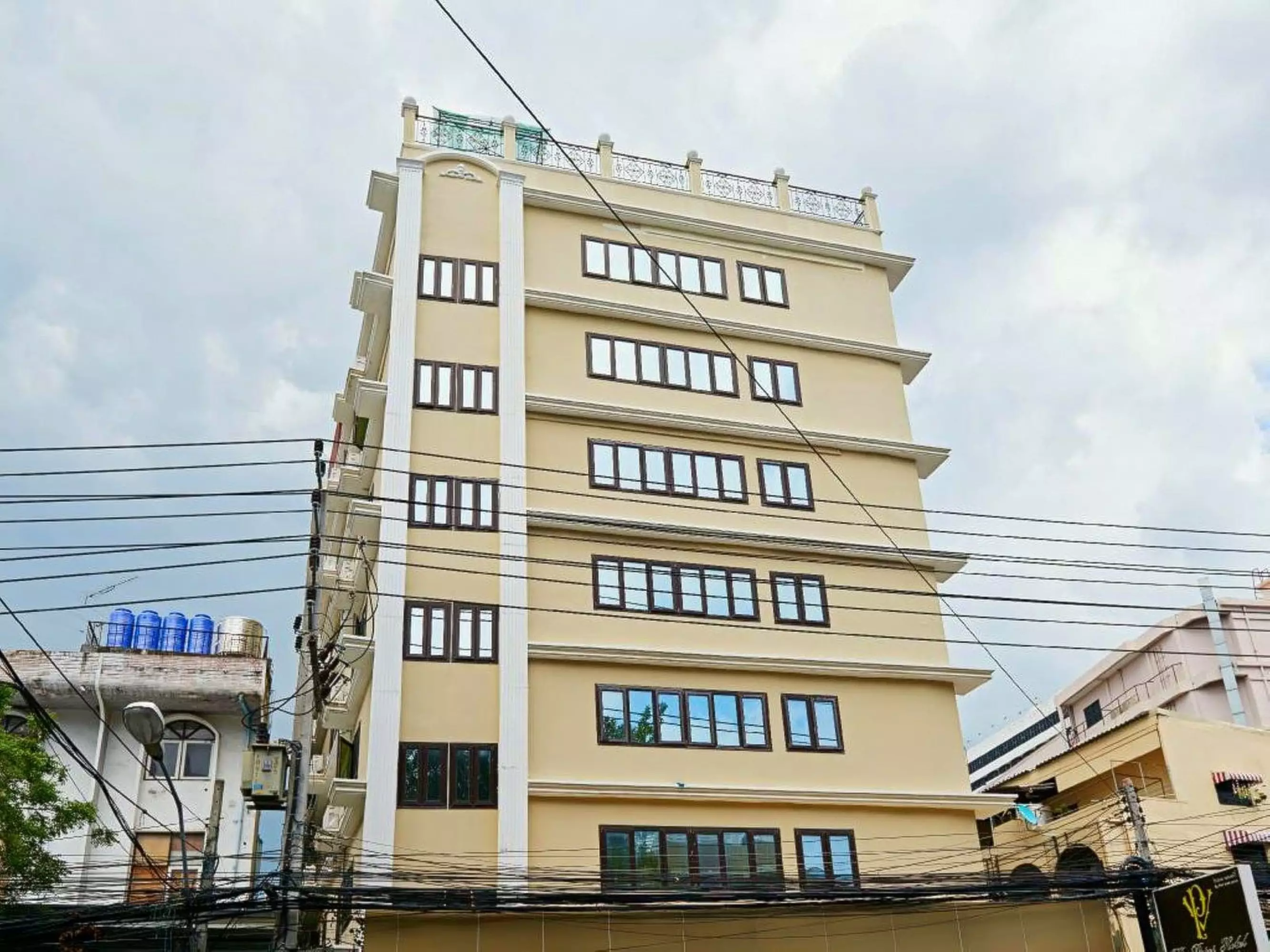 Alibaba https://cdn.alibaba.ir/ostorage/hotel-accommodation-images/6a3f054eeeea559349493591_Pattaya-The-Privi-Hotel-Pattaya-0.webp