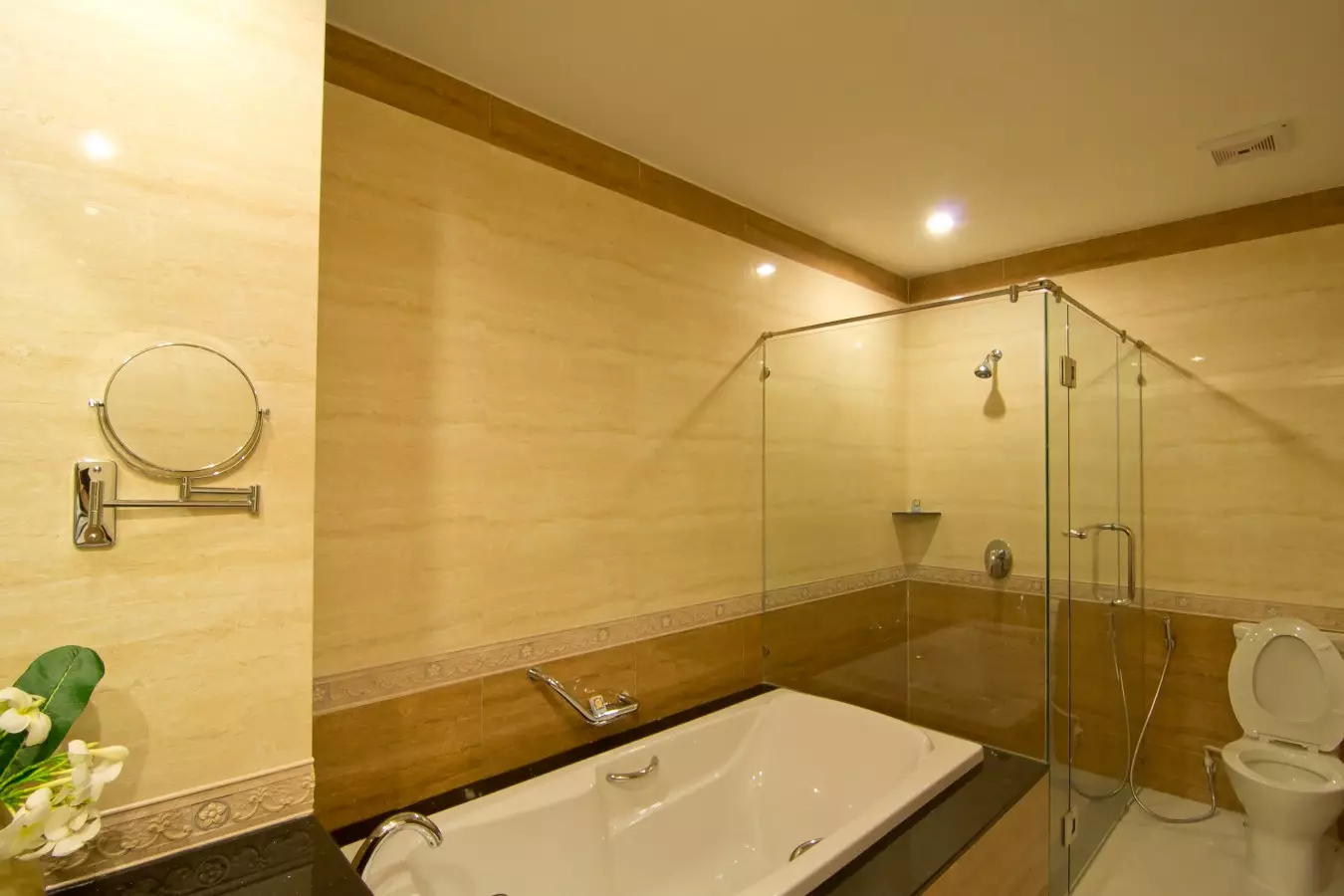 هتل Welcome World Beach Resort & Spa پاتایا