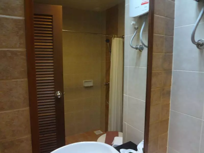 هتل Authong Residence Banglamung