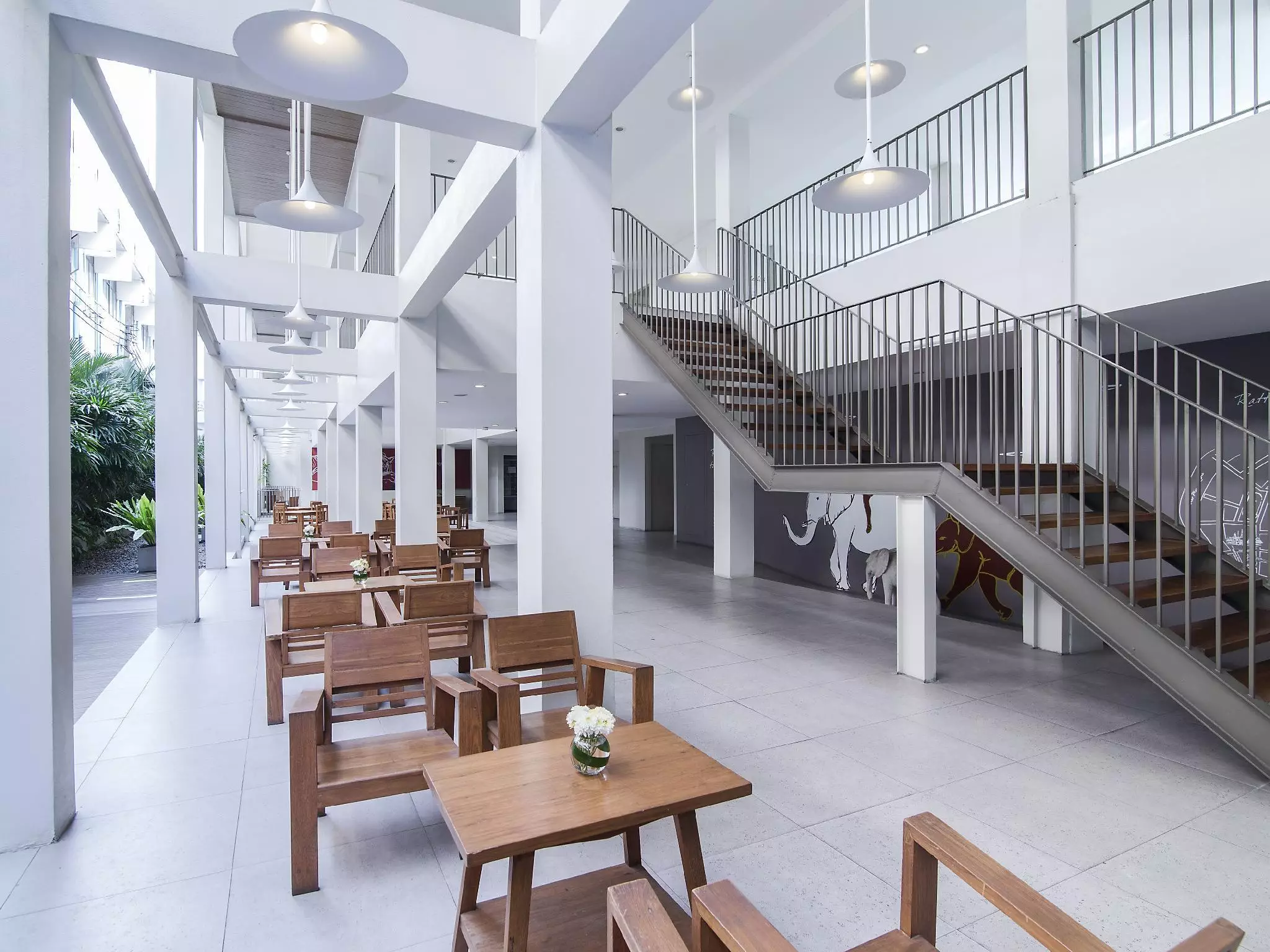 Alibaba https://cdn.alibaba.ir/ostorage/hotel-accommodation-images/6a3f1fbeeeea559349494ce1_Bangkok-Chern-Hostel-0.webp