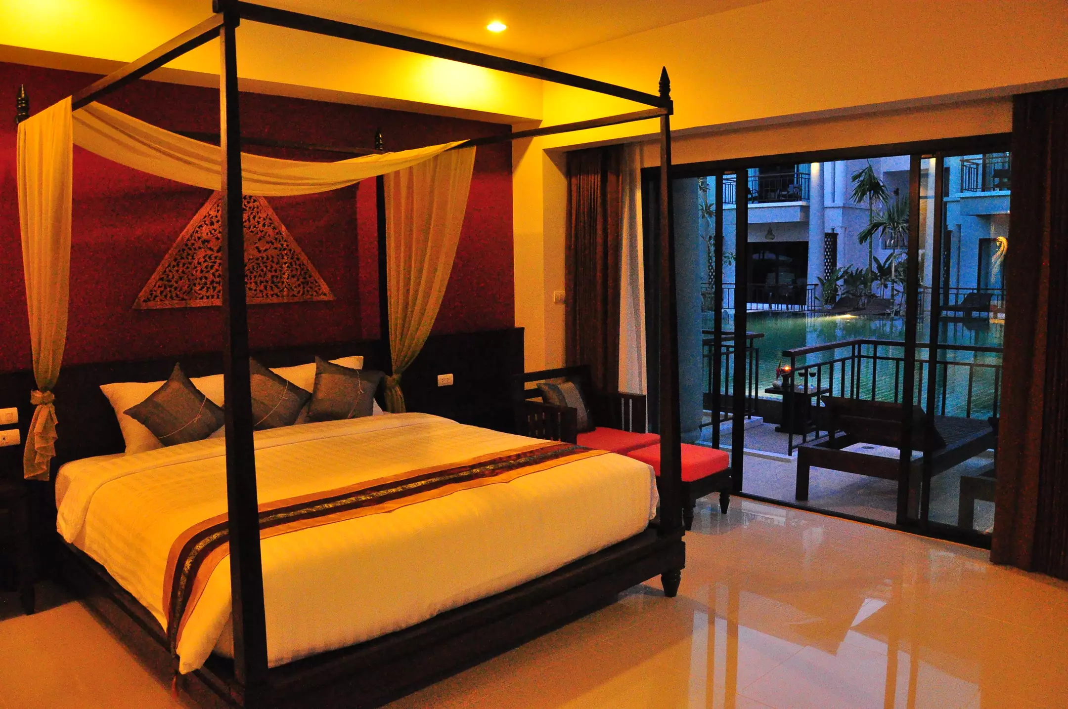 هتل Navatara Phuket Resort Rawai