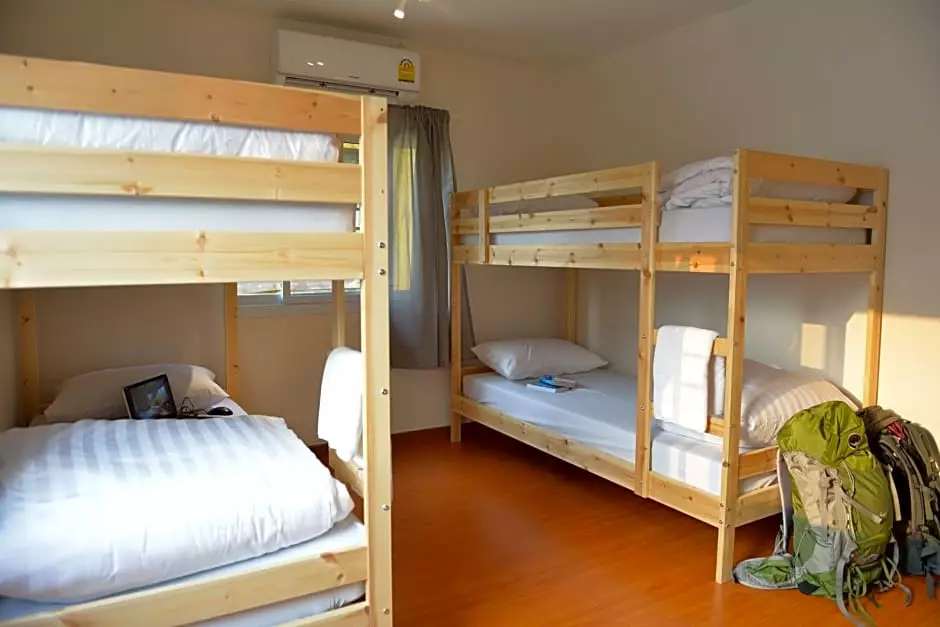 هتل PanPan Hostel Bangkok بانگکوک